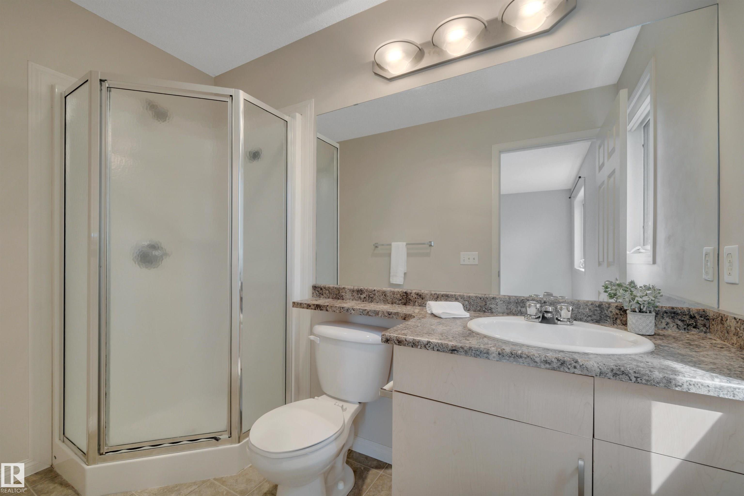 Photo 12 at 2 - 5102 30 Avenue, Place Chaleureuse, Beaumont