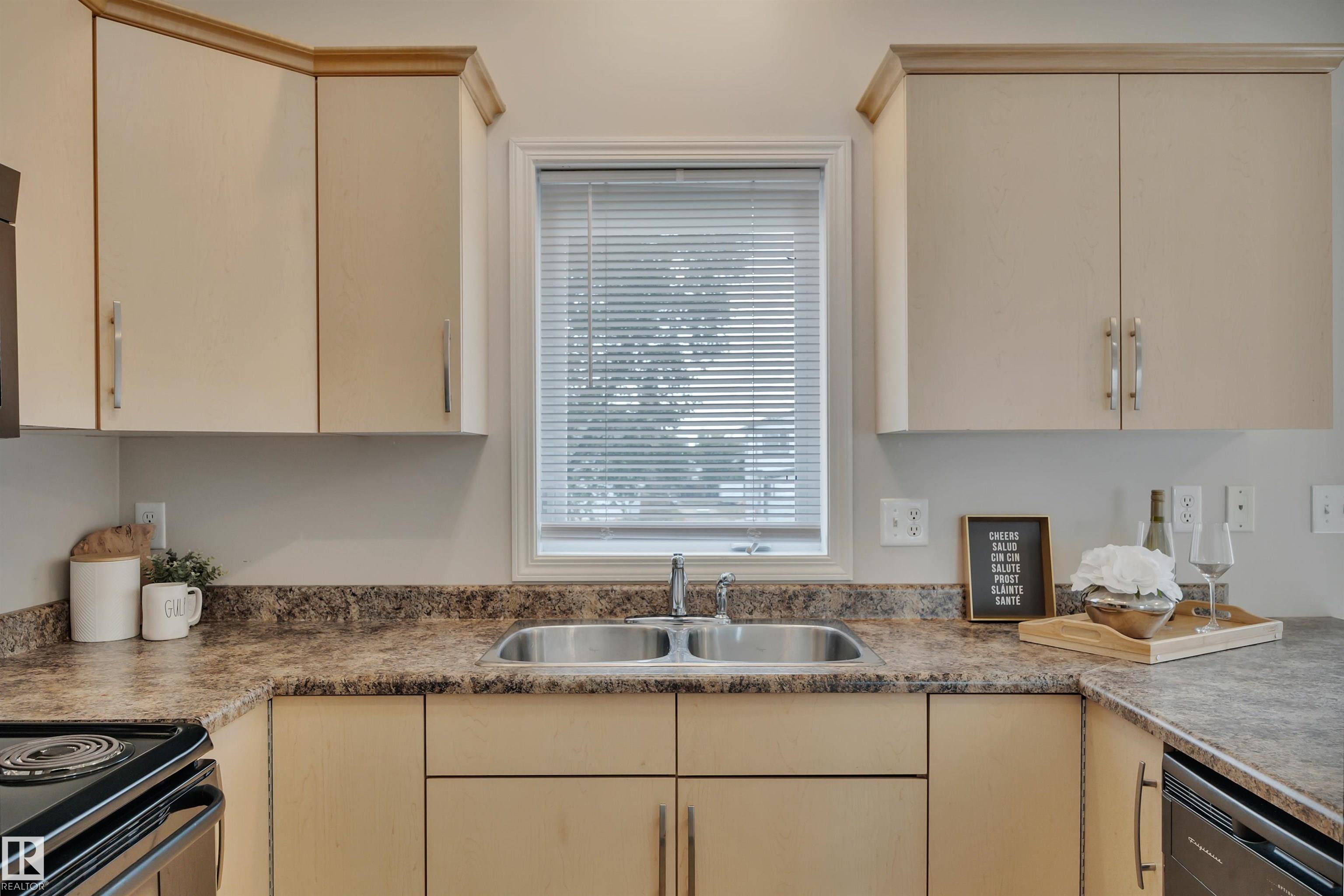 Photo 21 at 2 - 5102 30 Avenue, Place Chaleureuse, Beaumont