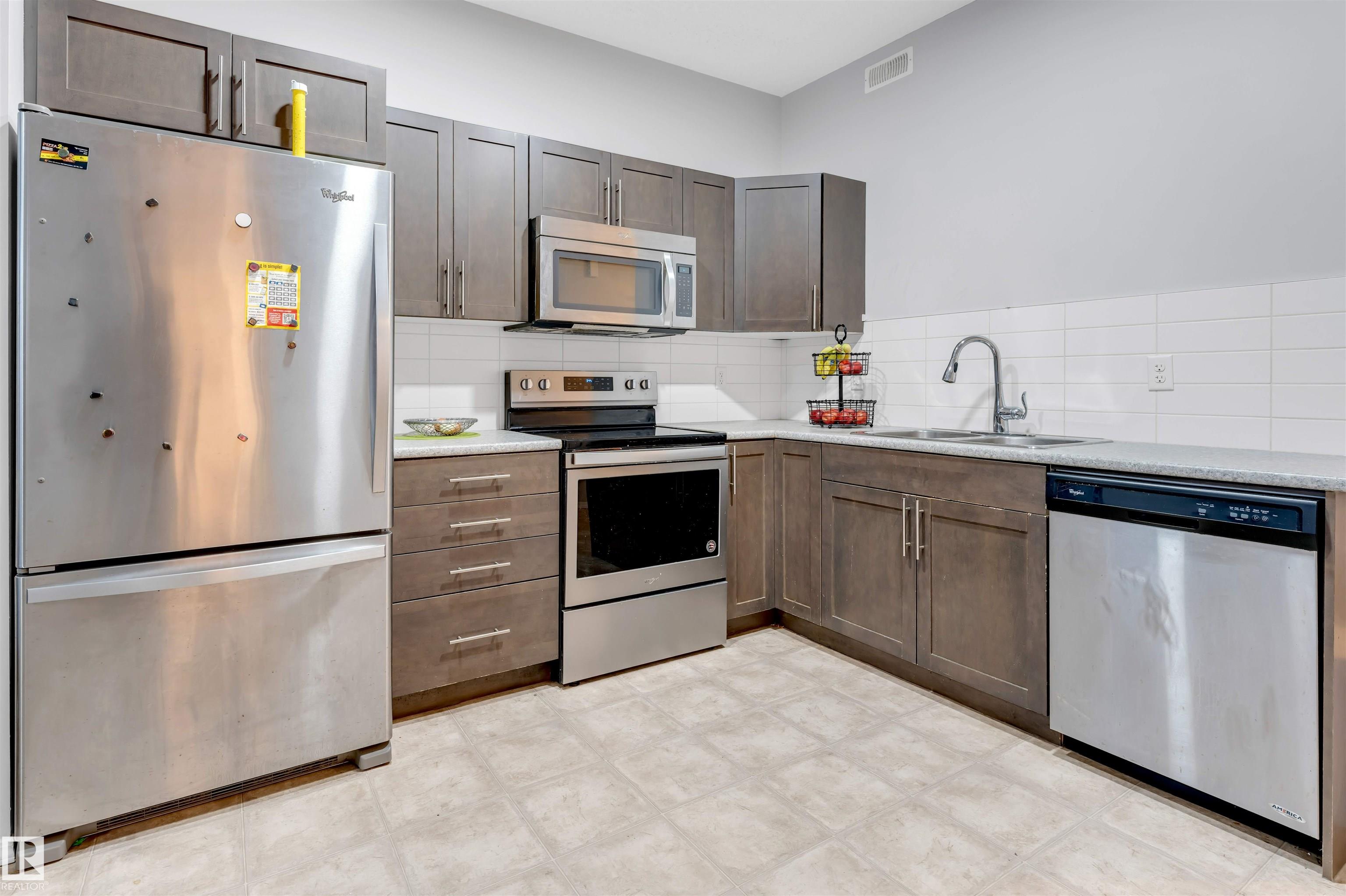 Photo 17 at 6 - 6520 2 Avenue SW, Charlesworth, Edmonton