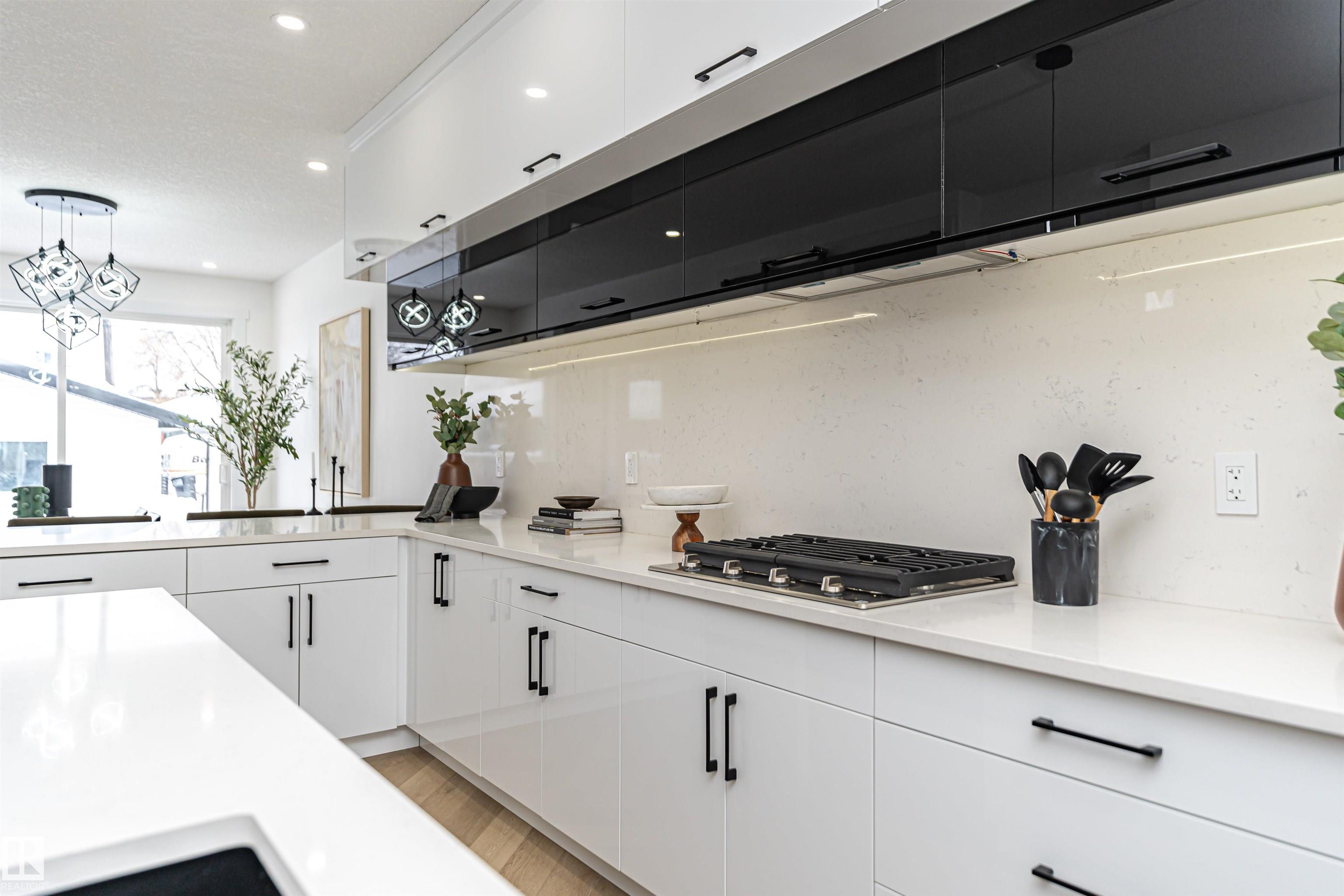 Photo 17 at 9622 86 Street NW, Strathearn, Edmonton