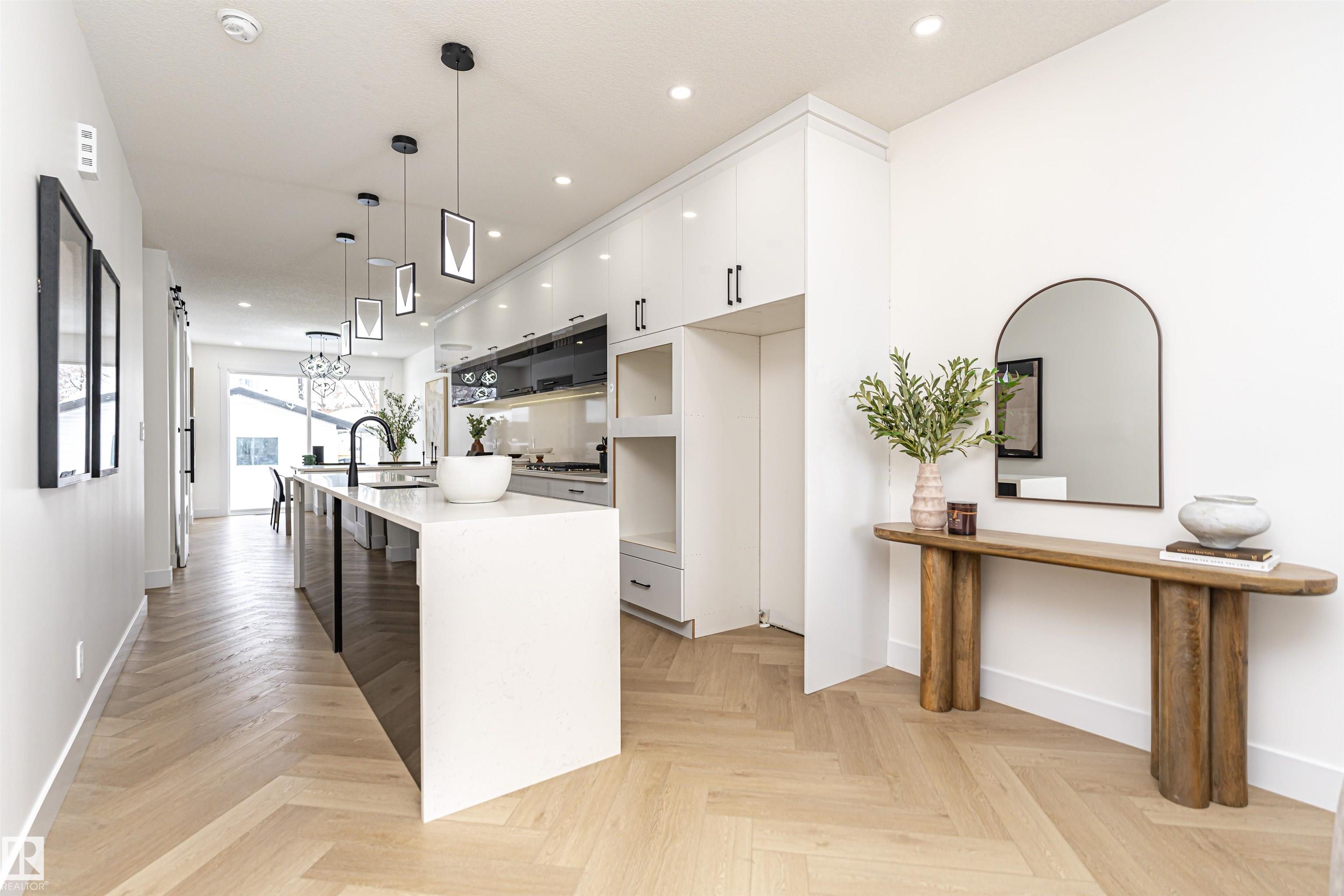 Photo 9 at 9622 86 Street NW, Strathearn, Edmonton