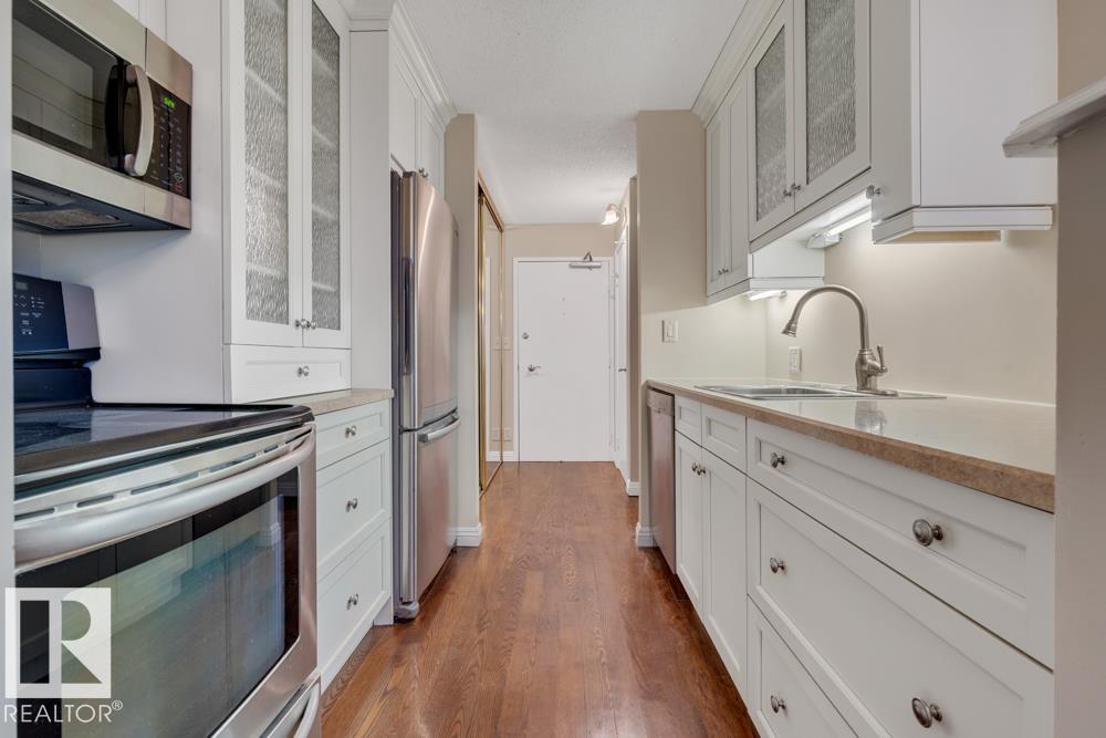 1012 - 11307 99 Avenue NW, Wîhkwêntôwin, Edmonton