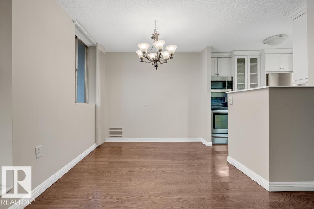 Photo 10 at 1012 - 11307 99 Avenue NW, Wîhkwêntôwin, Edmonton