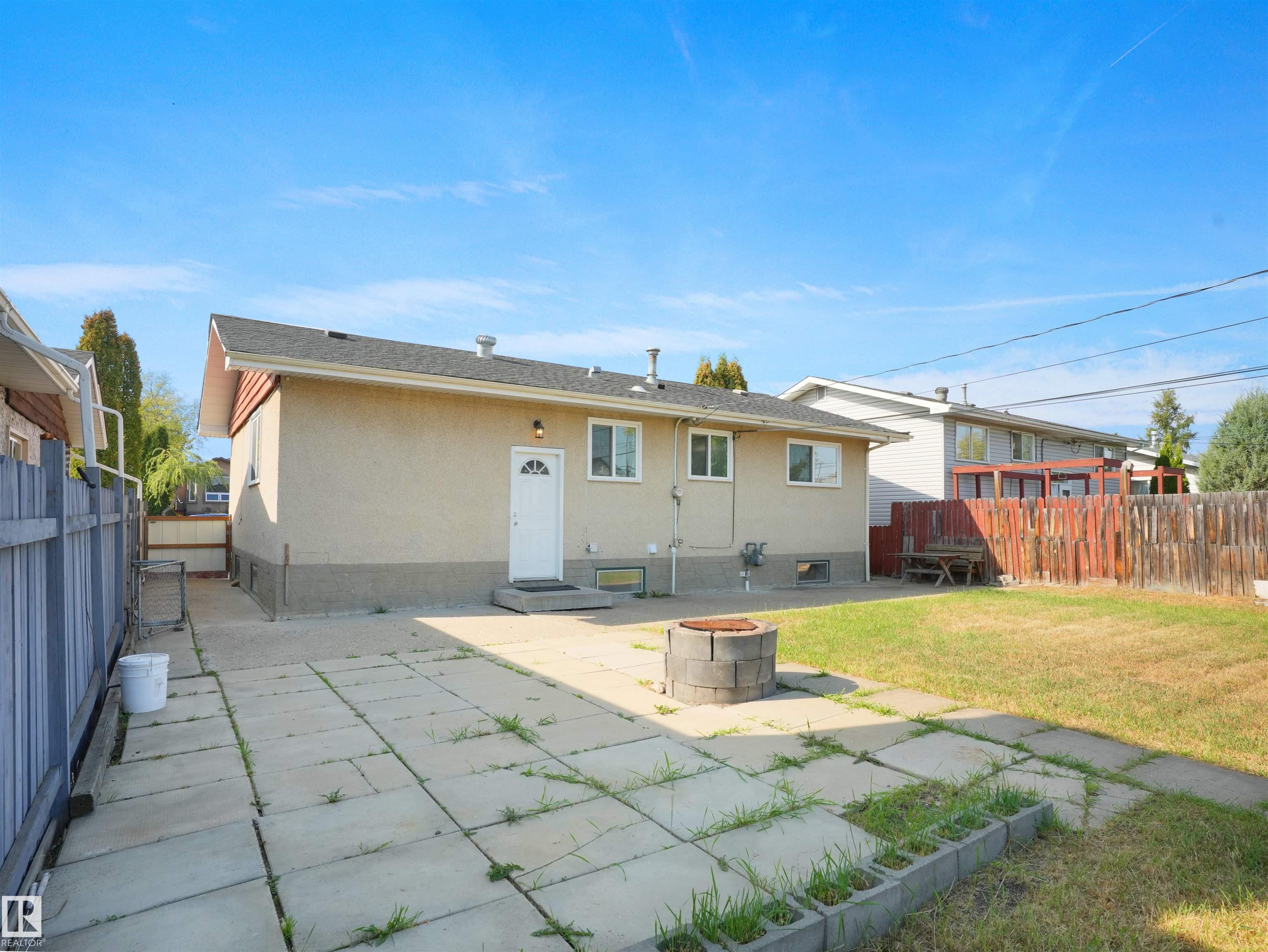 9815 159 Street NW, Glenwood, Edmonton