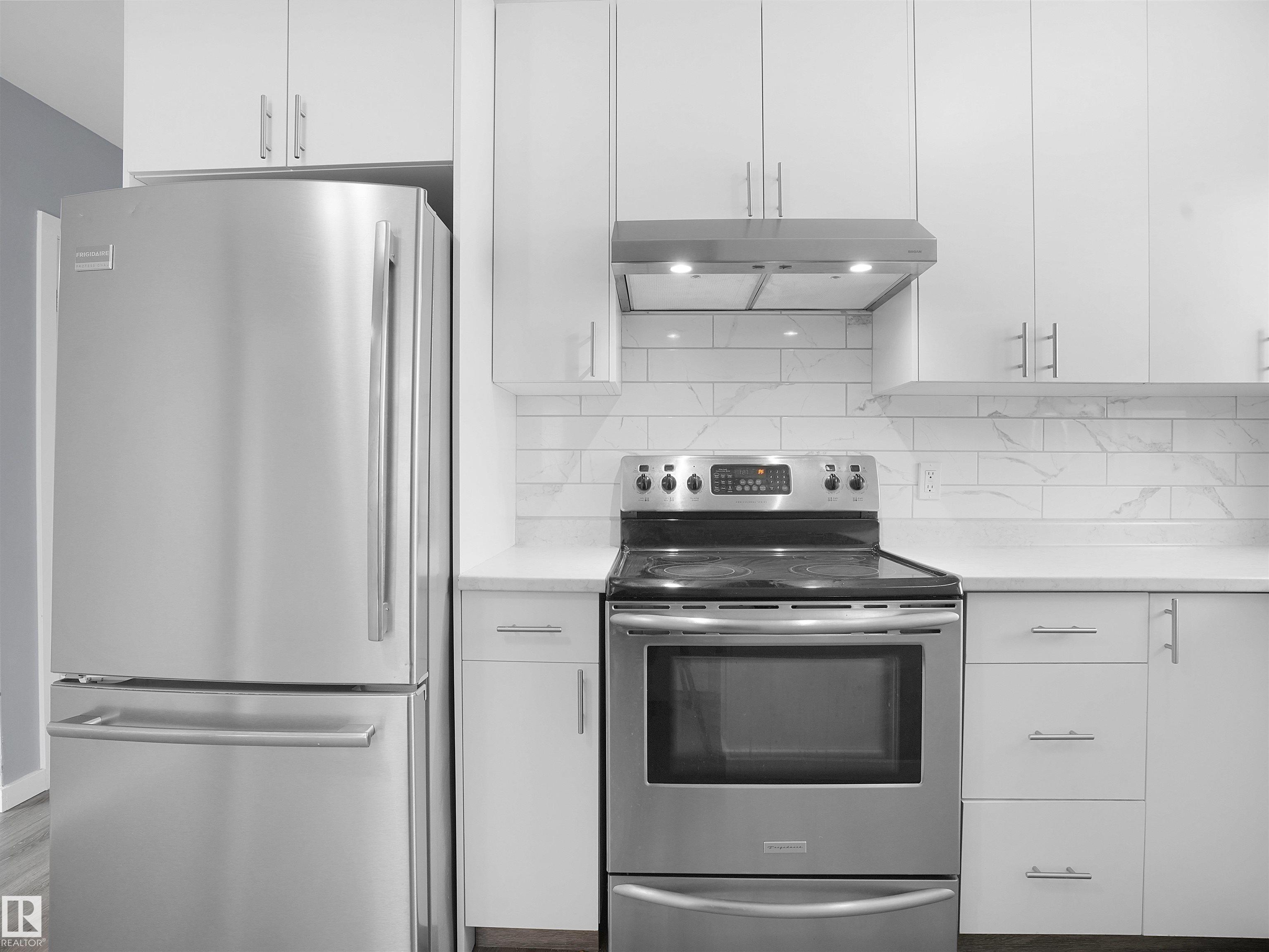 Photo 12 at 9815 159 Street NW, Glenwood, Edmonton