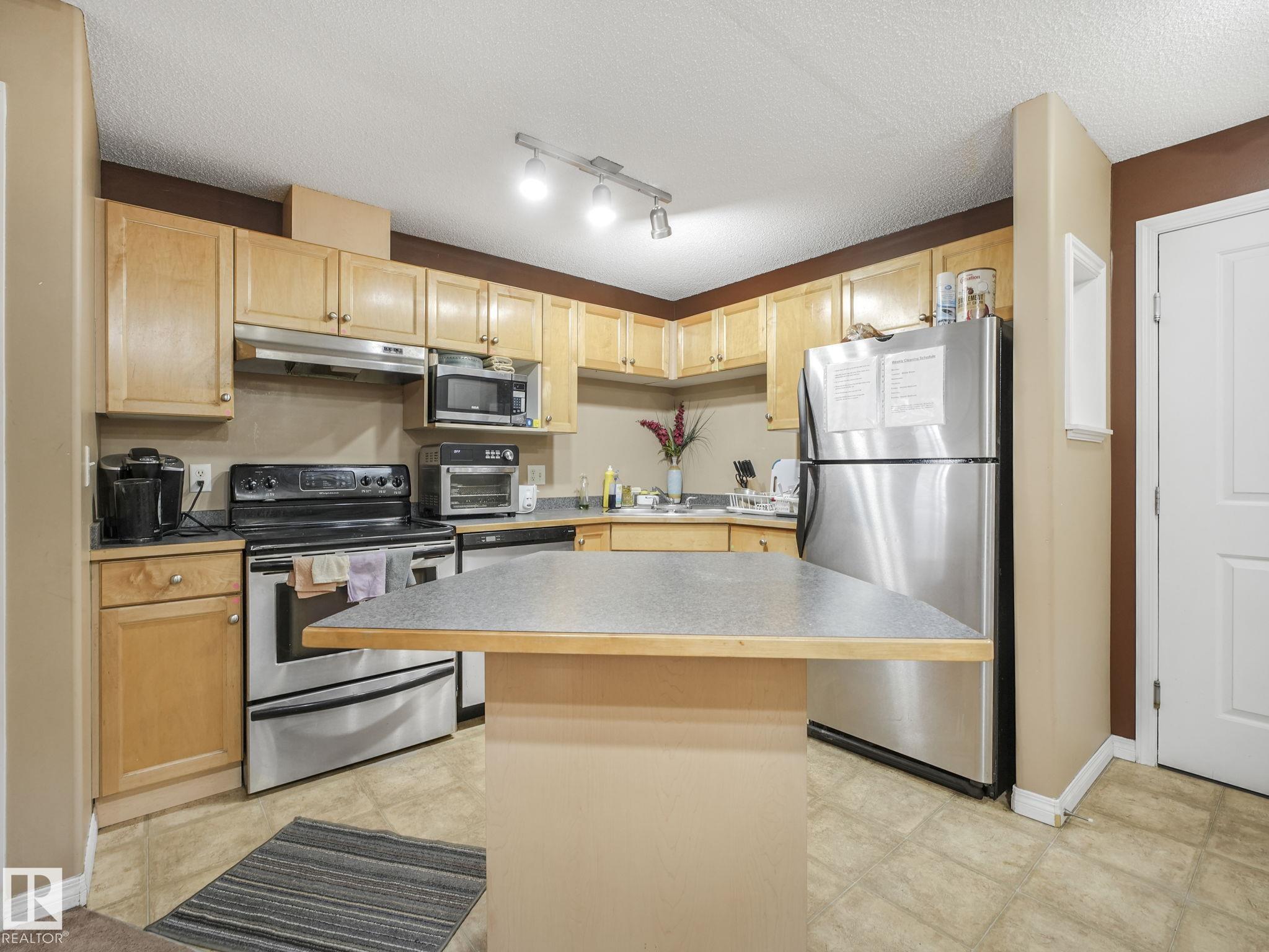 Photo 9 at 210 - 245 Edwards Drive SW, Ellerslie, Edmonton