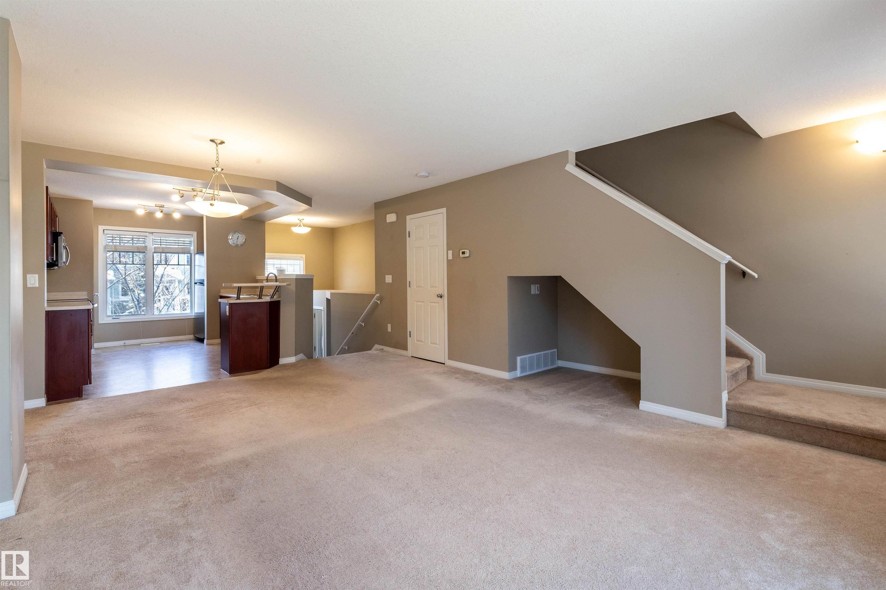 Photo 16 at 1615 Towne Centre Boulevard NW, South Terwillegar, Edmonton