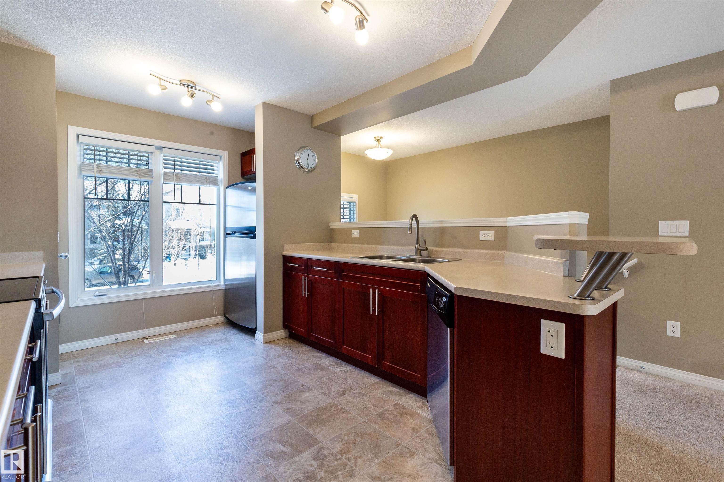 1615 Towne Centre Boulevard NW, South Terwillegar, Edmonton