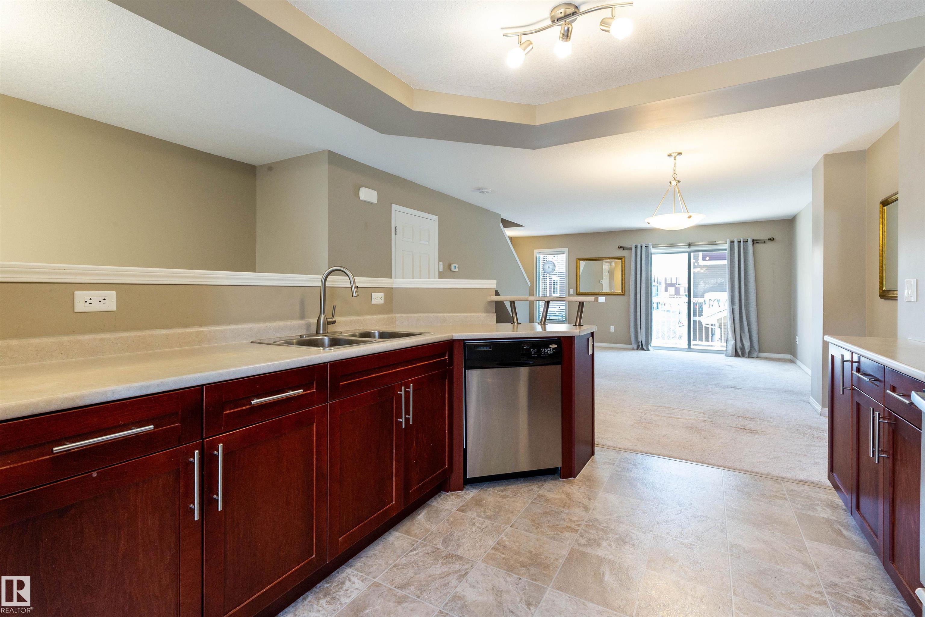 Photo 7 at 1615 Towne Centre Boulevard NW, South Terwillegar, Edmonton