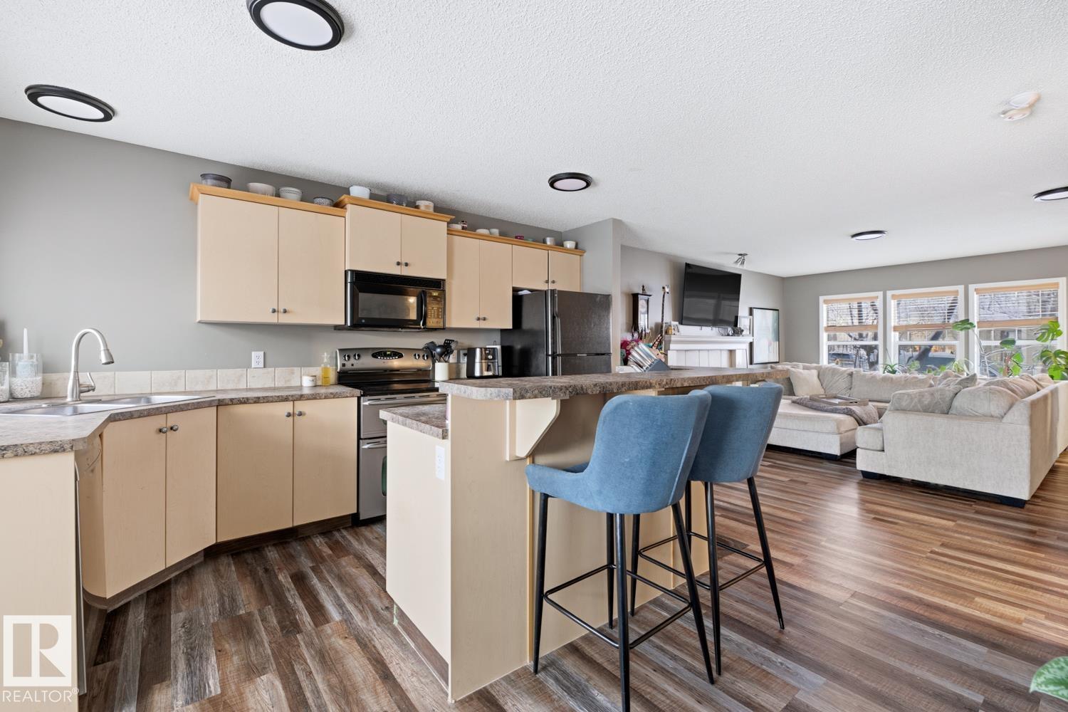 Photo 11 at 5851 Sutter Place NW, South Terwillegar, Edmonton