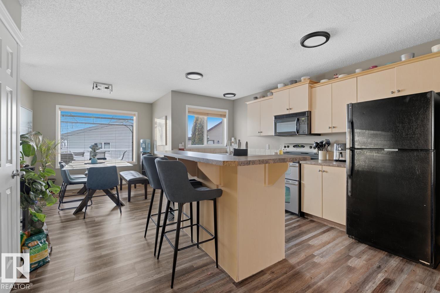 Photo 9 at 5851 Sutter Place NW, South Terwillegar, Edmonton