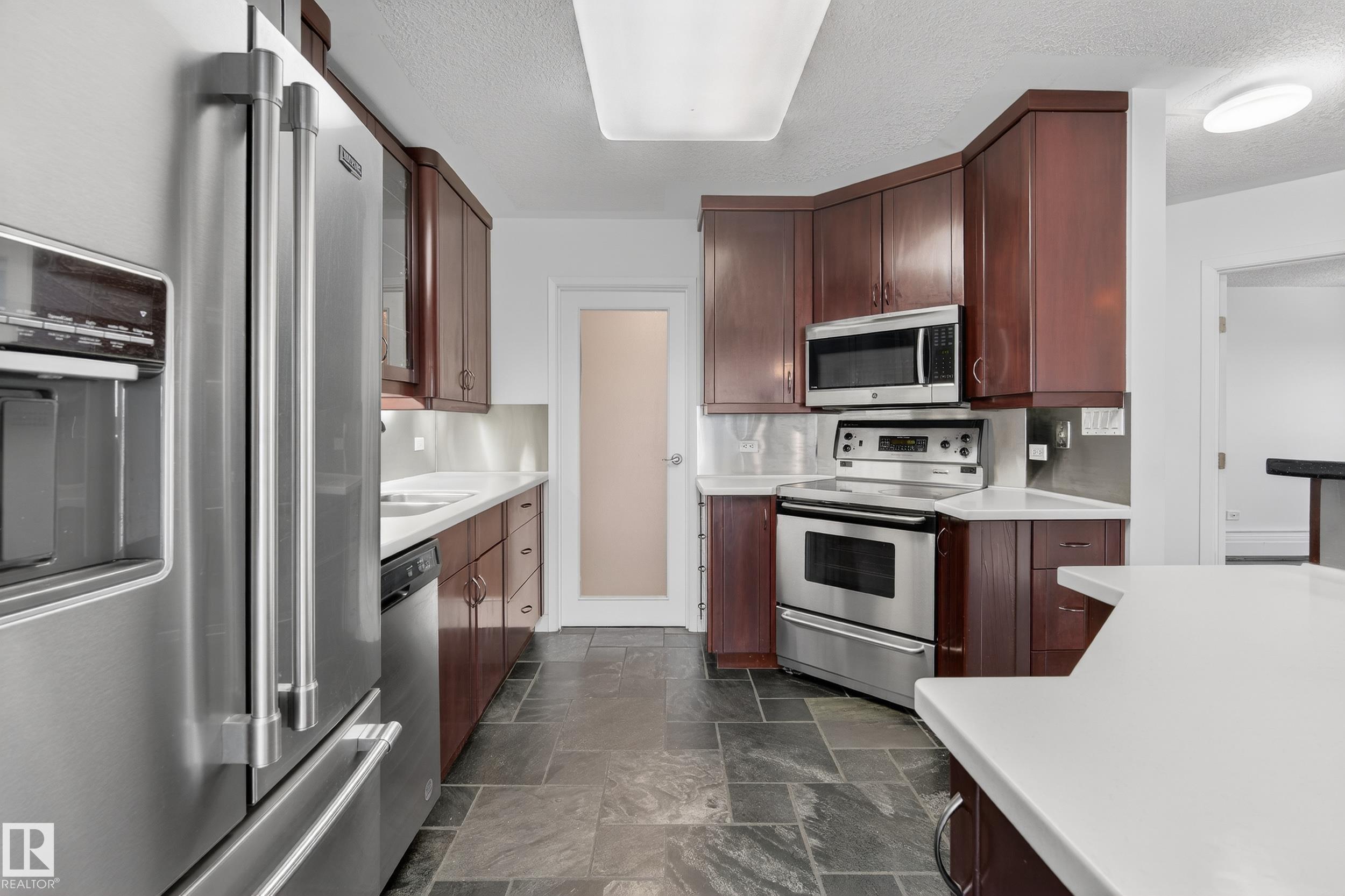 Photo 18 at 1901 - 10011 123 Street NW, Wîhkwêntôwin, Edmonton