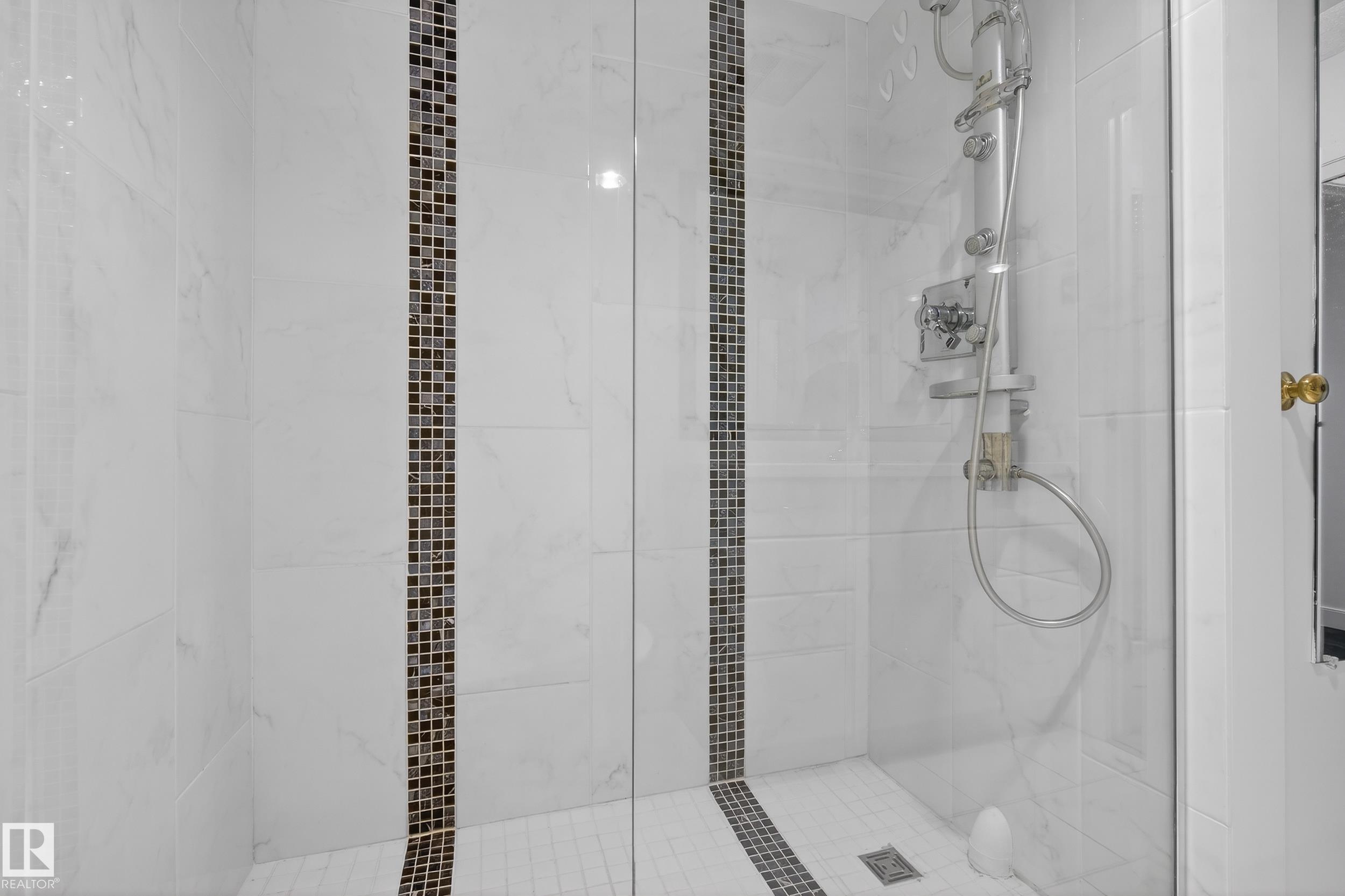 Photo 31 at 1901 - 10011 123 Street NW, Wîhkwêntôwin, Edmonton