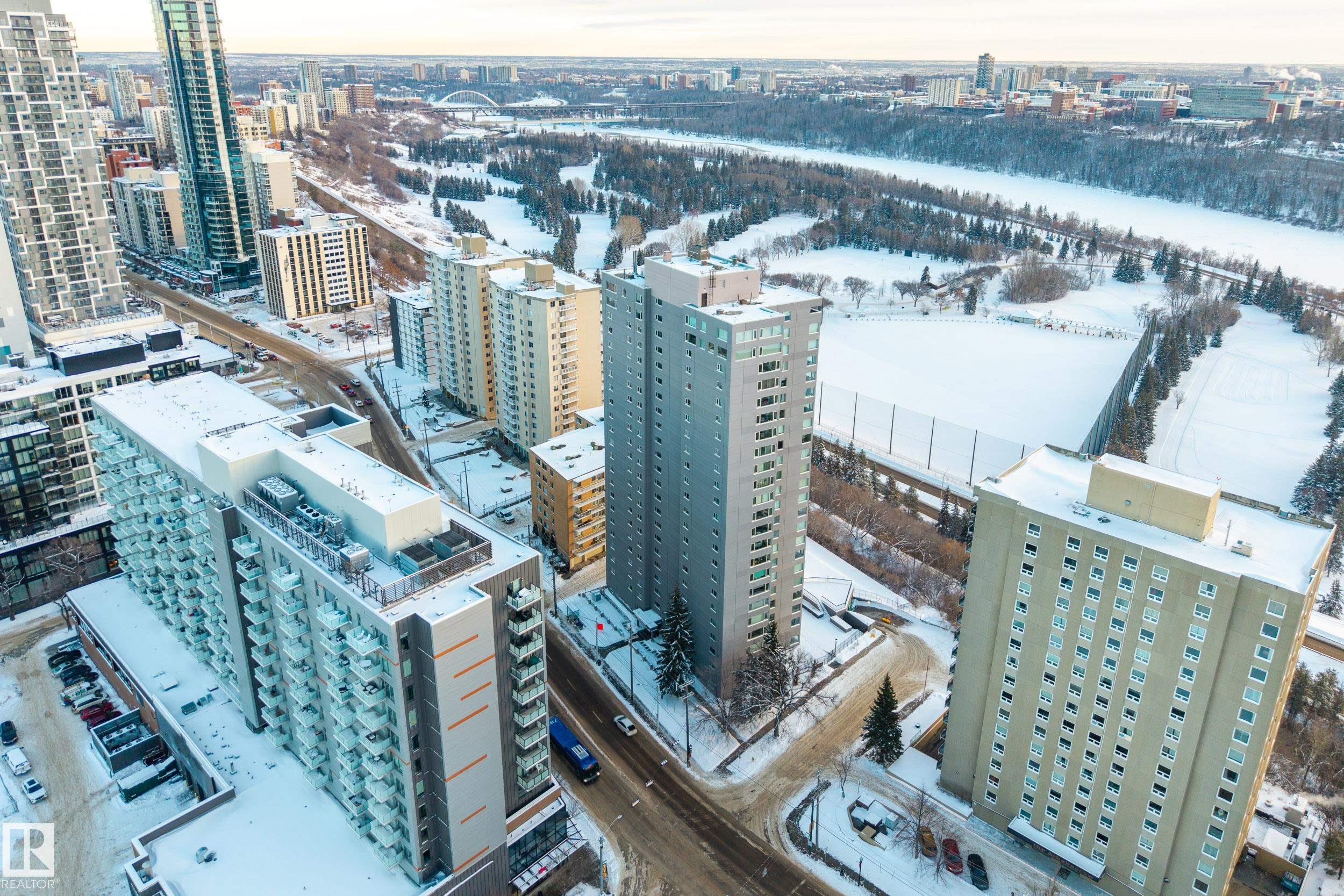 Photo 6 at 1901 - 10011 123 Street NW, Wîhkwêntôwin, Edmonton