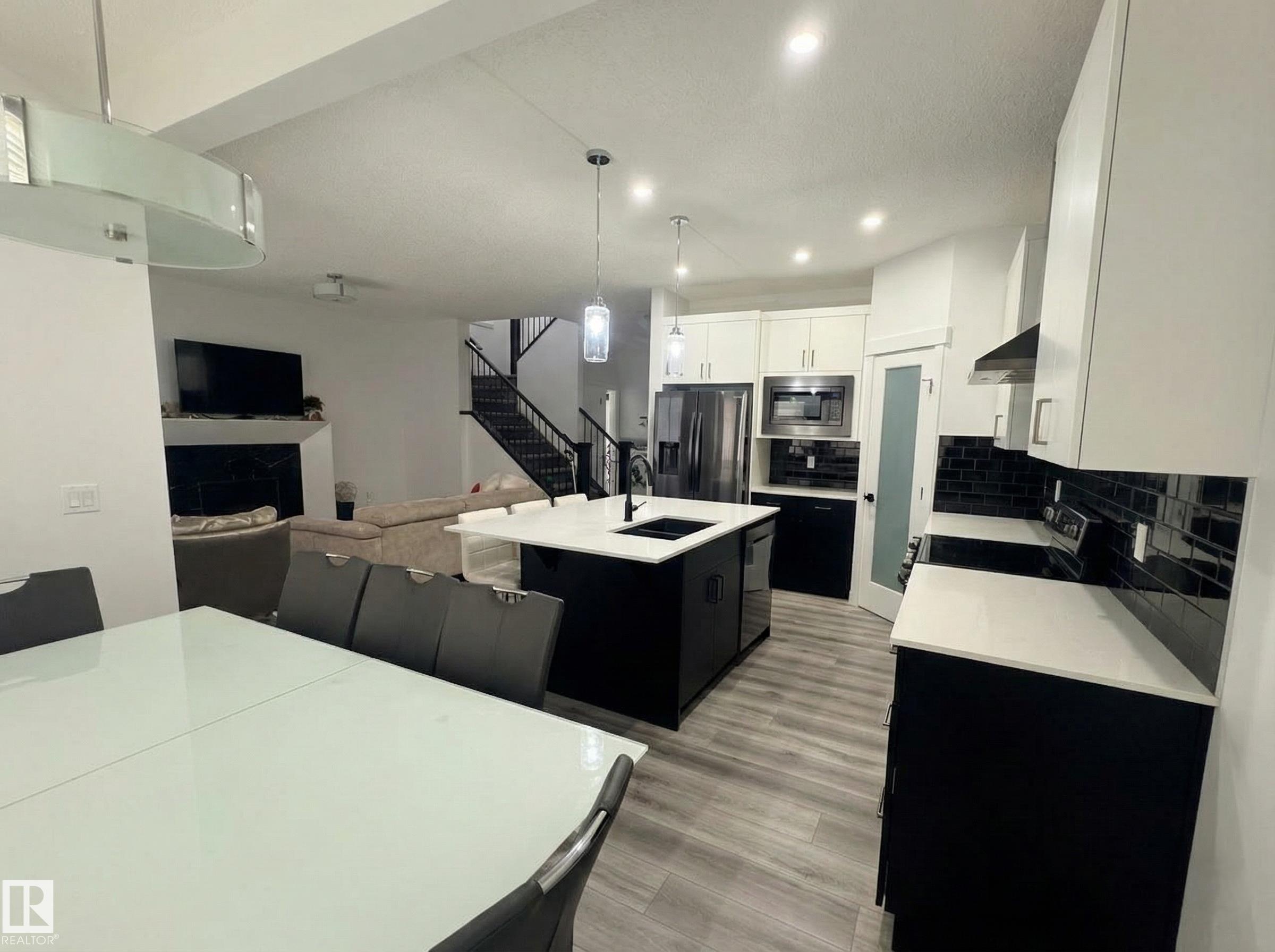 Picture for 2520 208 ST NW