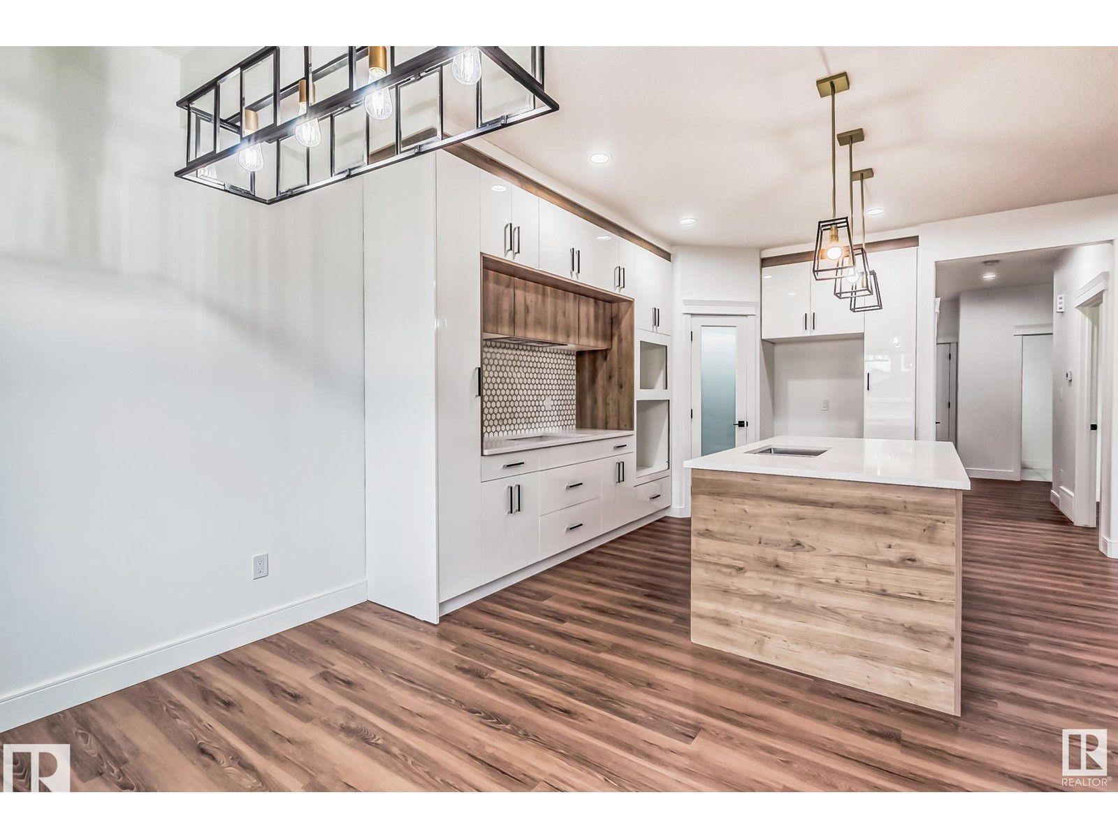 1703 152 Avenue NW, Fraser, Edmonton