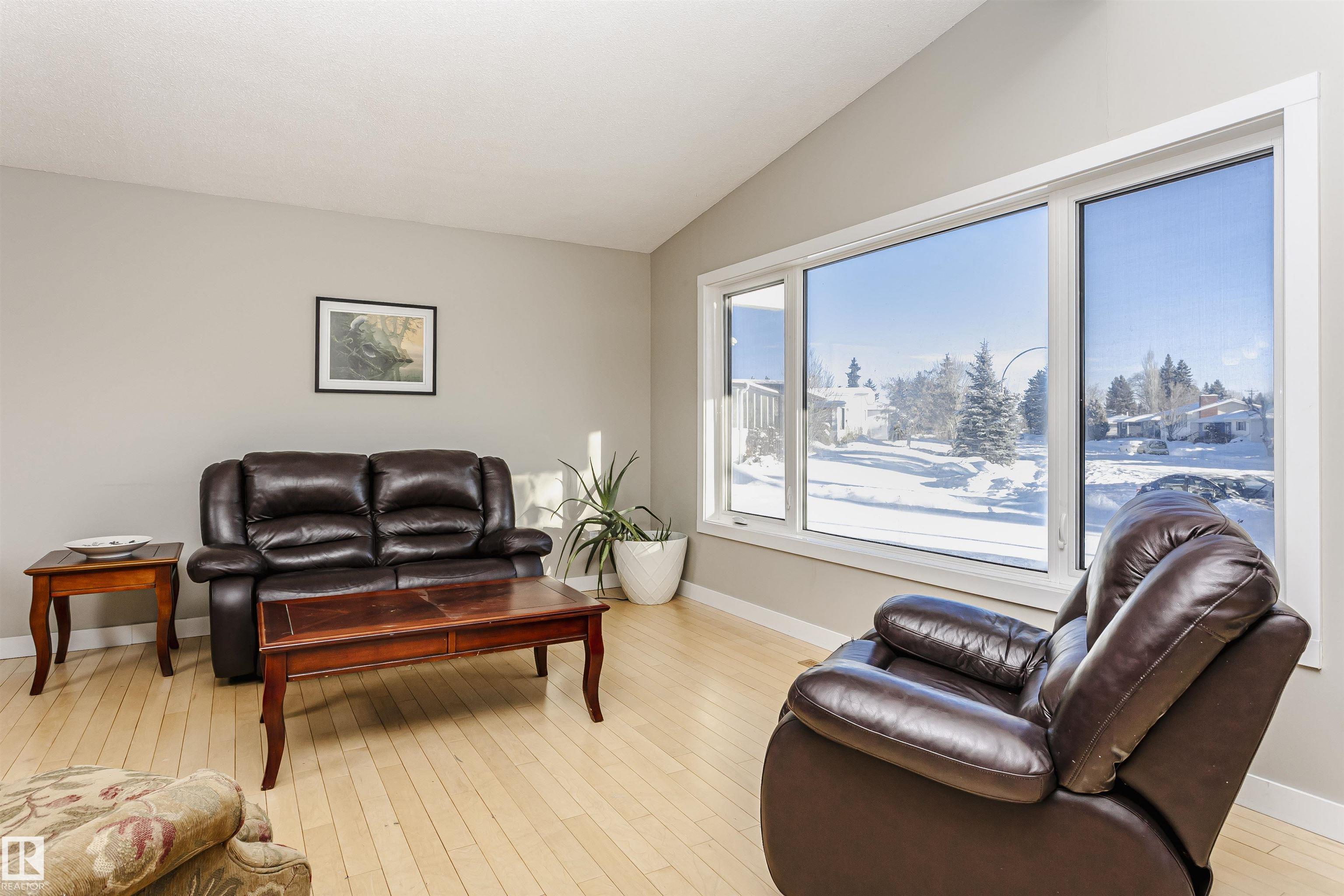 Picture for 4436 117 ST NW