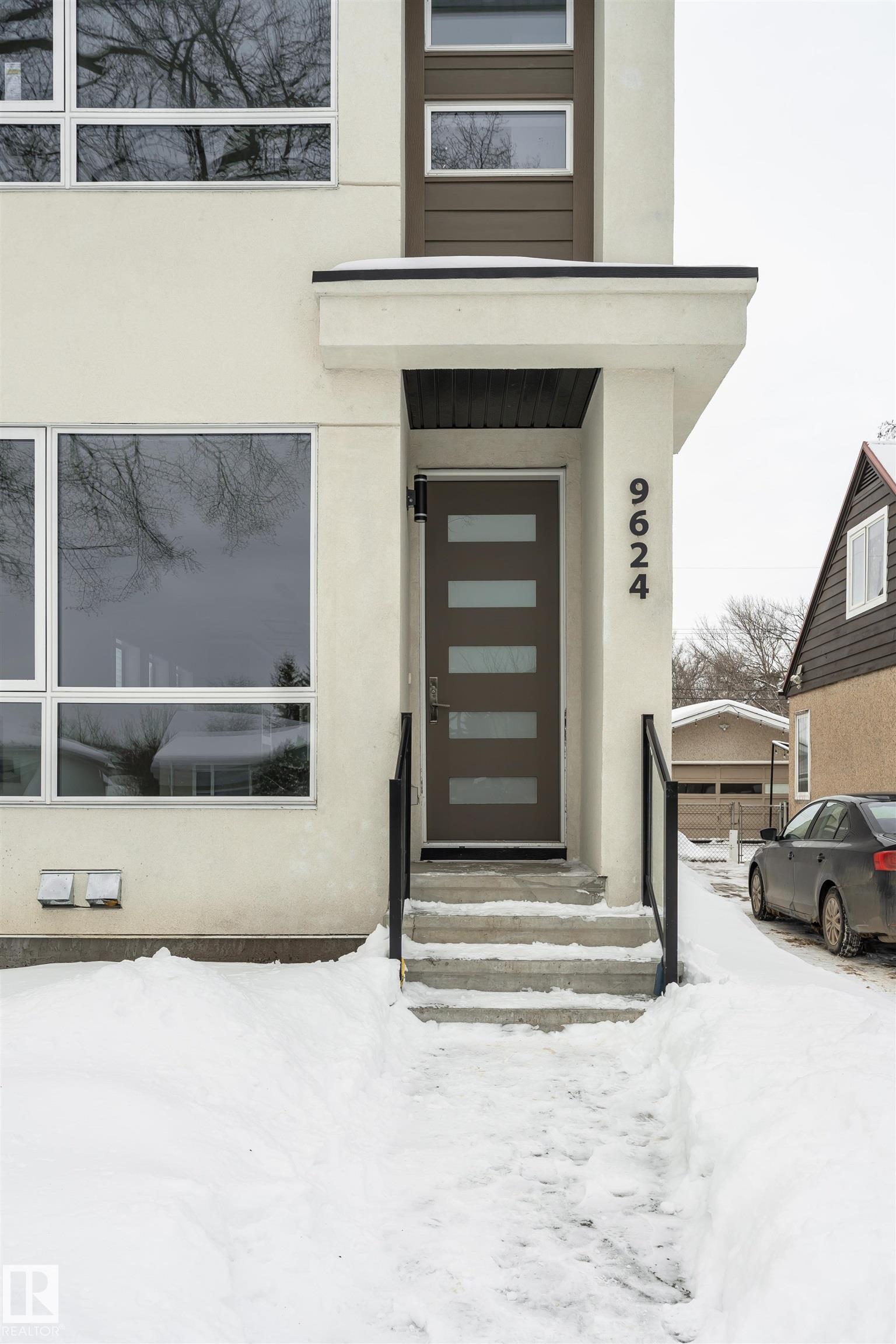 9624 86 Street NW, Strathearn, Edmonton