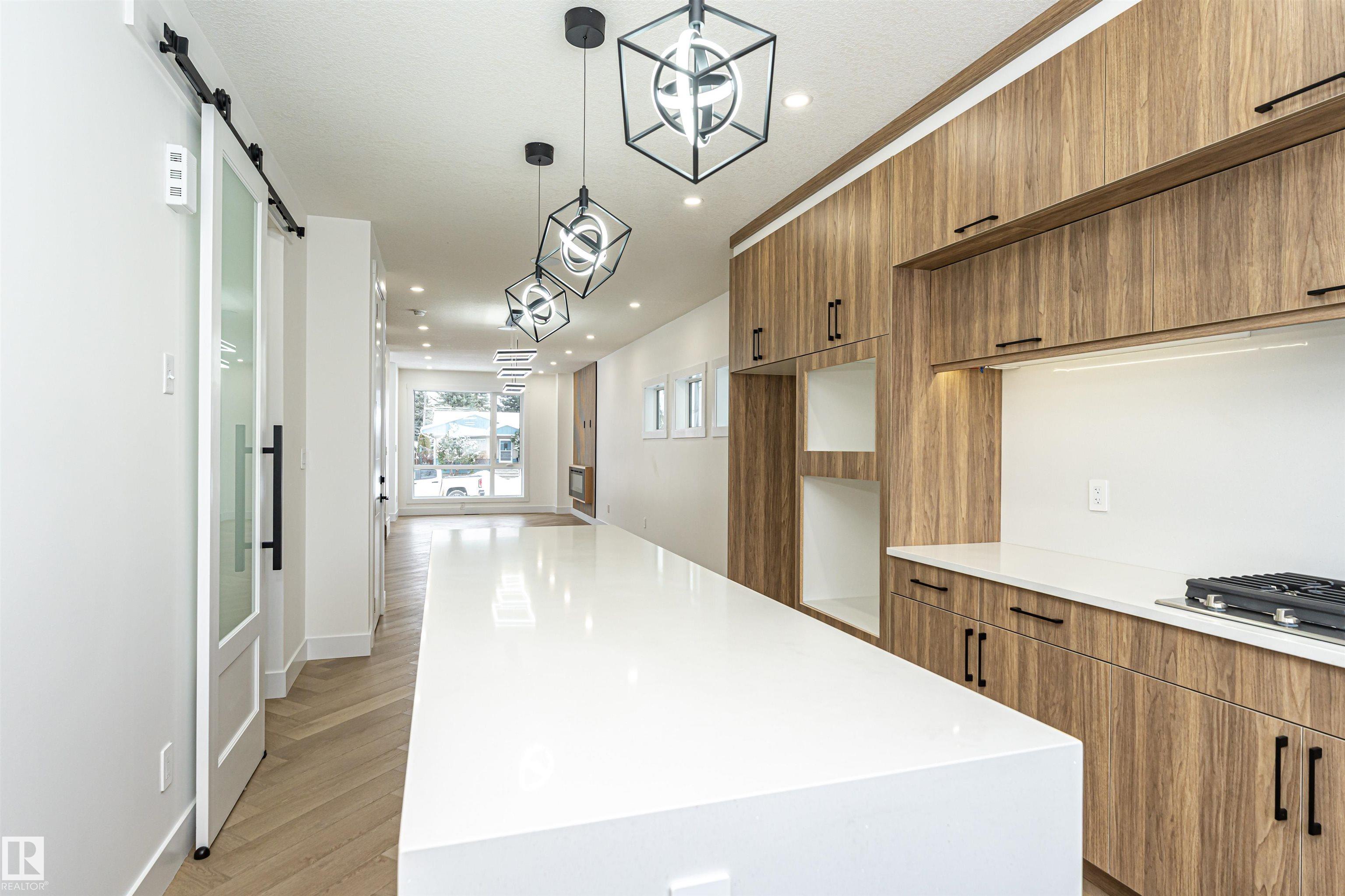 Photo 22 at 9624 86 Street NW, Strathearn, Edmonton