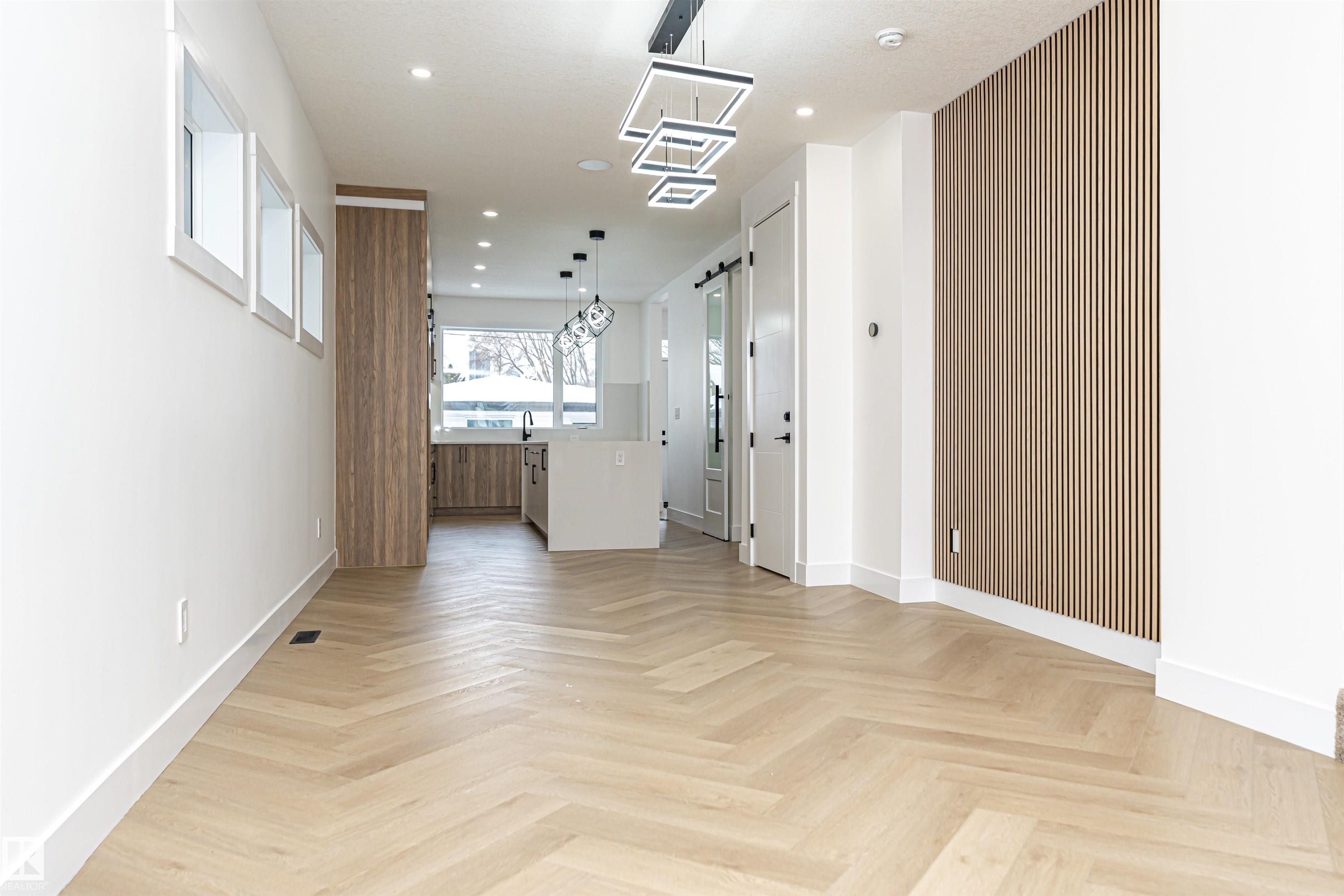 Photo 10 at 9624 86 Street NW, Strathearn, Edmonton