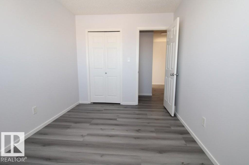 Photo 11 at 7 - 451 Hyndman Crescent NW, Canon Ridge, Edmonton