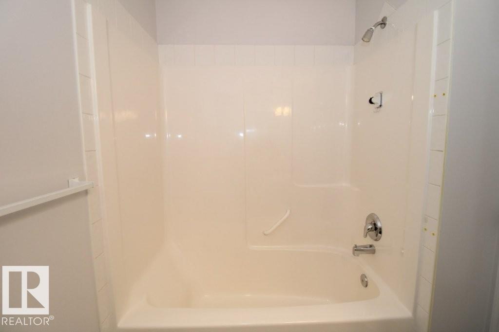 Photo 15 at 7 - 451 Hyndman Crescent NW, Canon Ridge, Edmonton