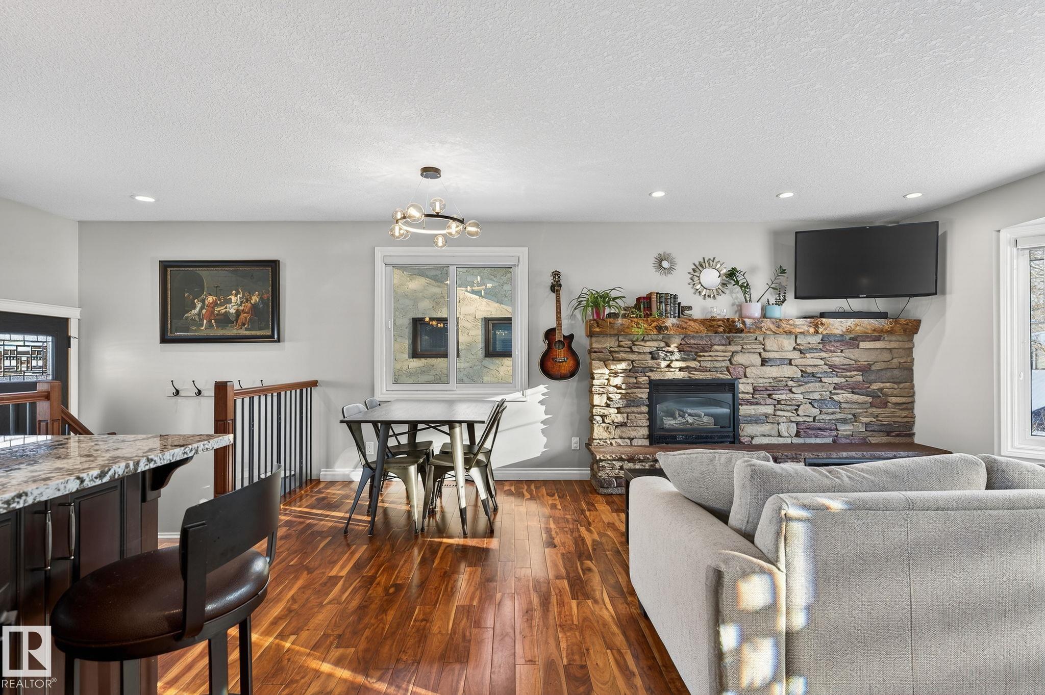 Photo 7 at 8214 95b Avenue, Pineview Fort Sask., Fort Saskatchewan