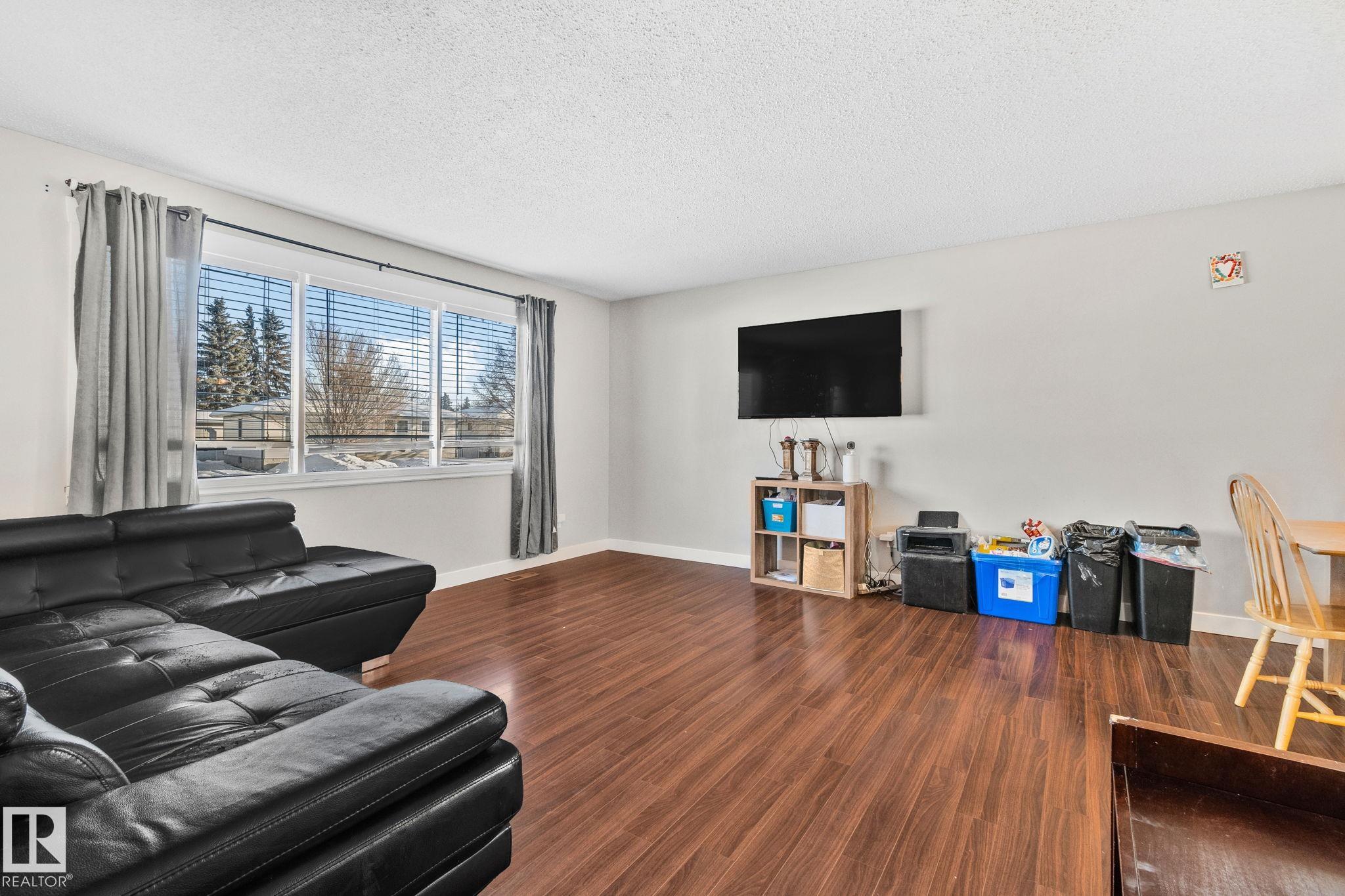 Photo 10 at 21 Lundy Park Road, Forest Green, Stony Plain