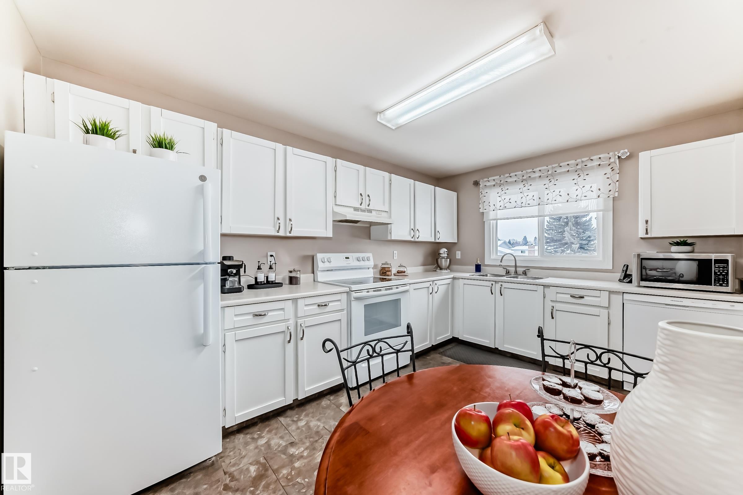 16413 115 Street NW, Dunluce, Edmonton