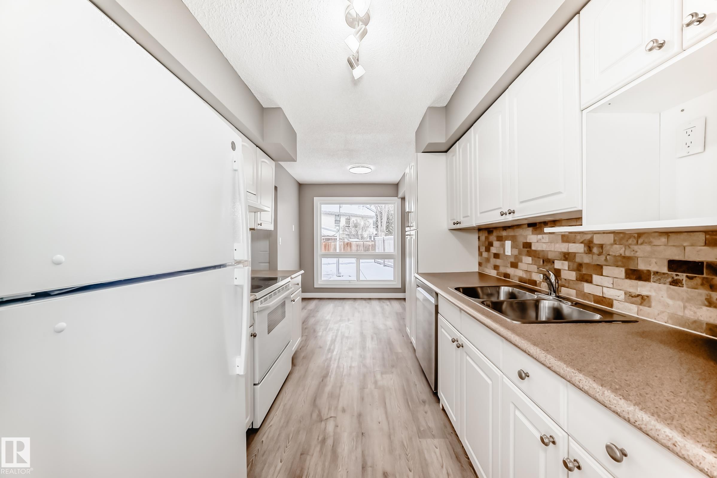 275 Grandin Village, Grandin, St. Albert