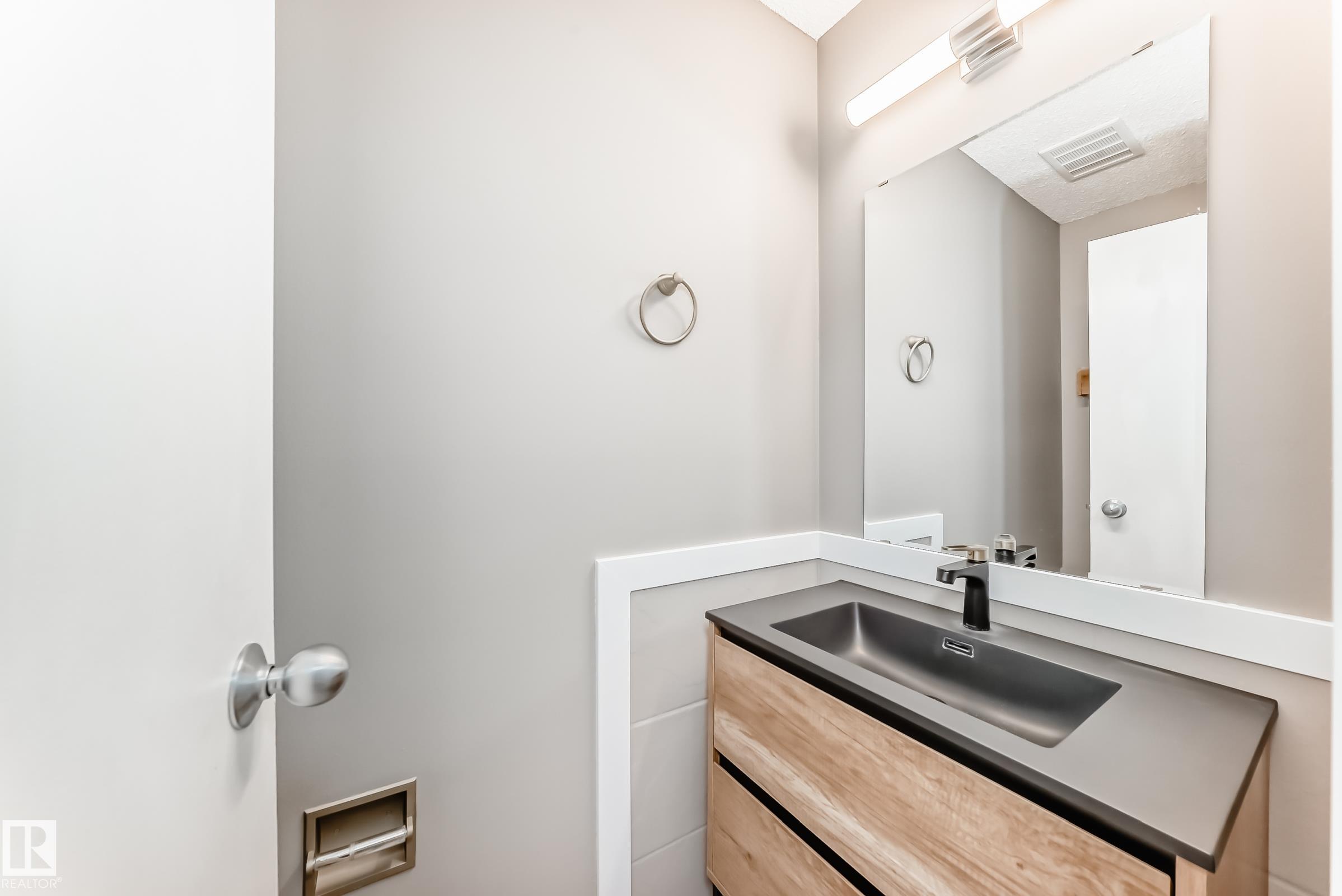 Photo 12 at 275 Grandin Village, Grandin, St. Albert