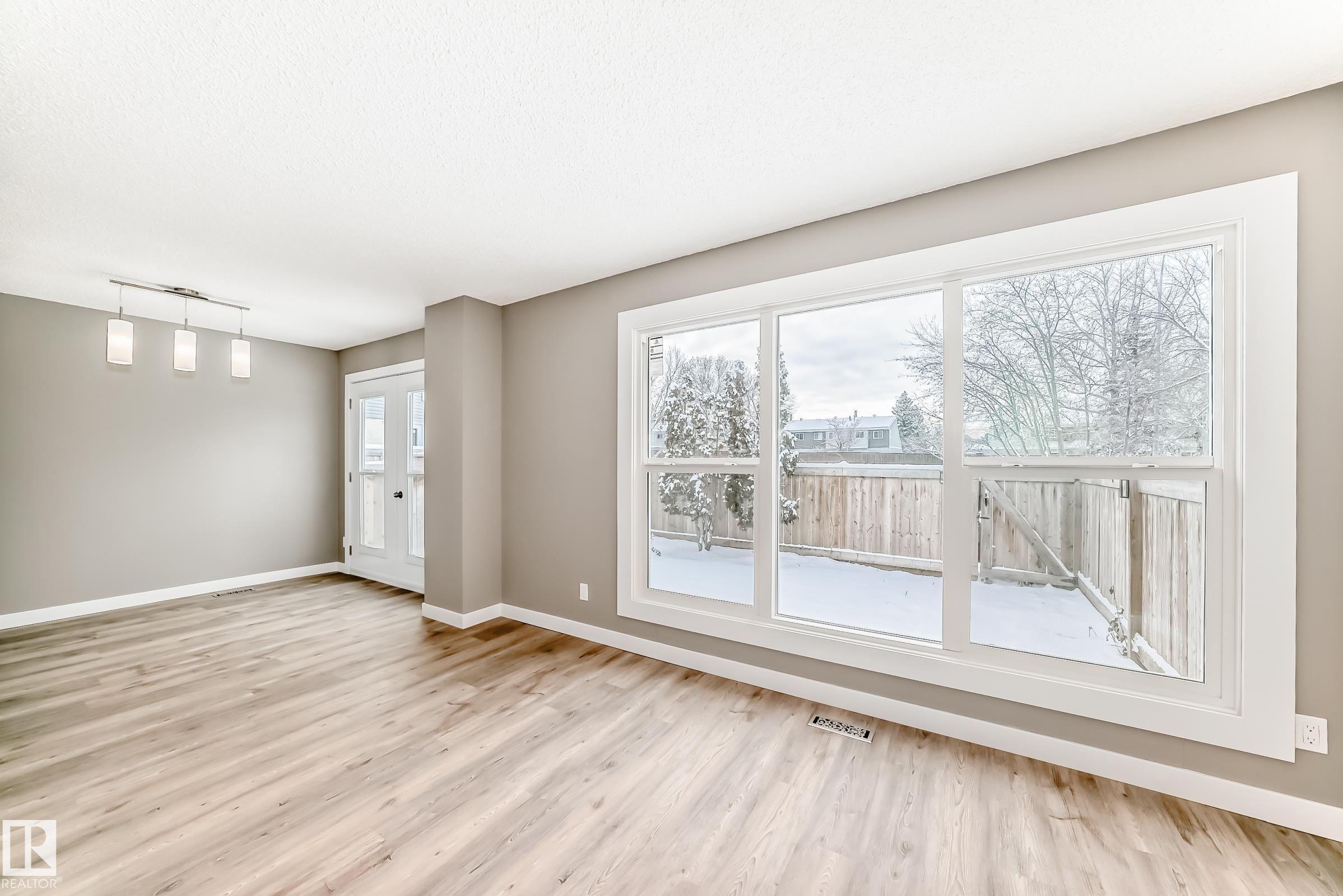 Photo 9 at 275 Grandin Village, Grandin, St. Albert