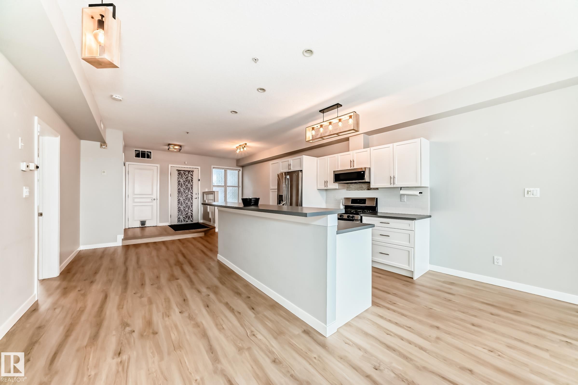 115 - 9507 101 Avenue NW, Riverdale, Edmonton