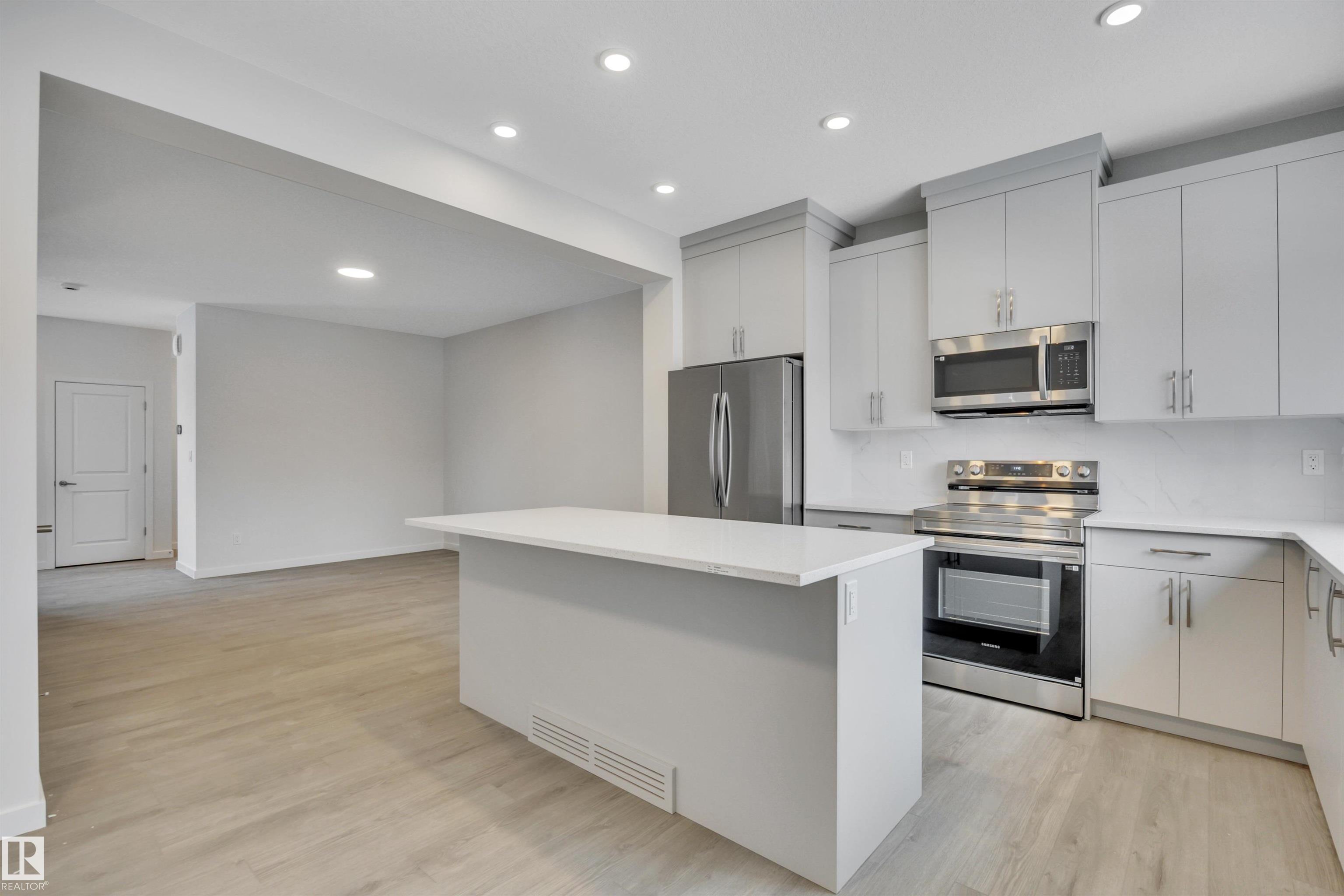 Photo 11 at 8931 Elves Loop NW, Edgemont, Edmonton