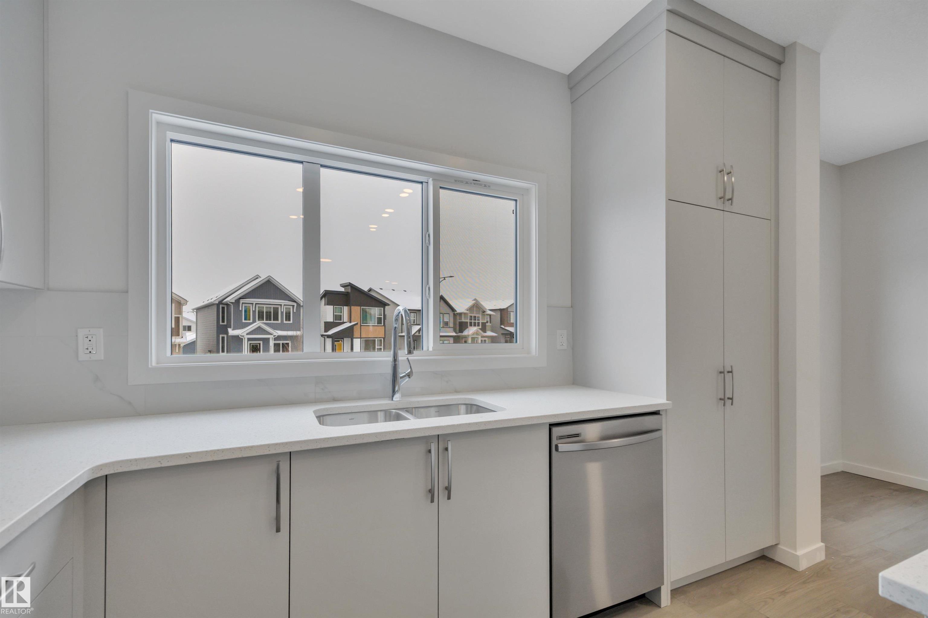 Photo 13 at 8931 Elves Loop NW, Edgemont, Edmonton