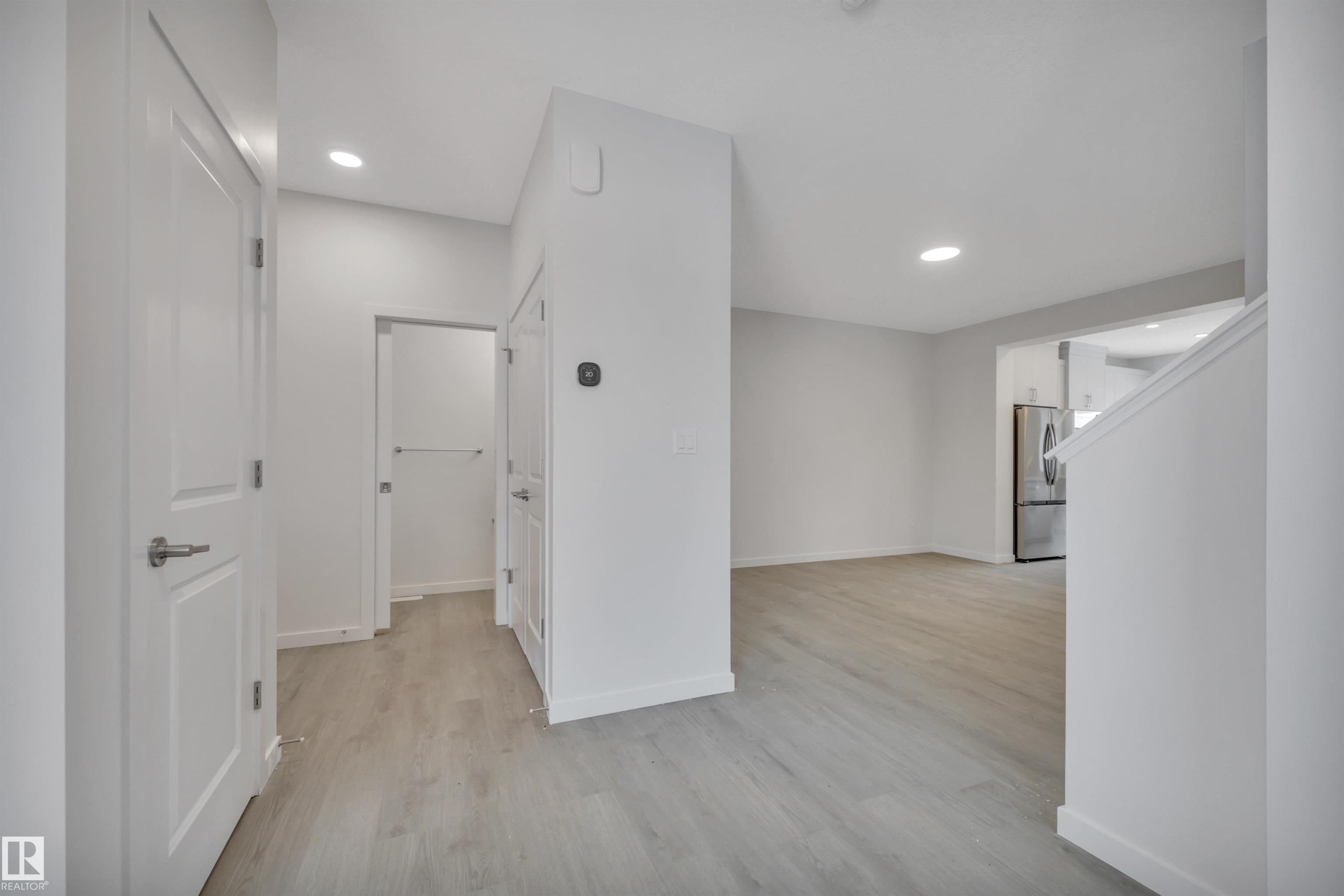 Photo 6 at 8931 Elves Loop NW, Edgemont, Edmonton