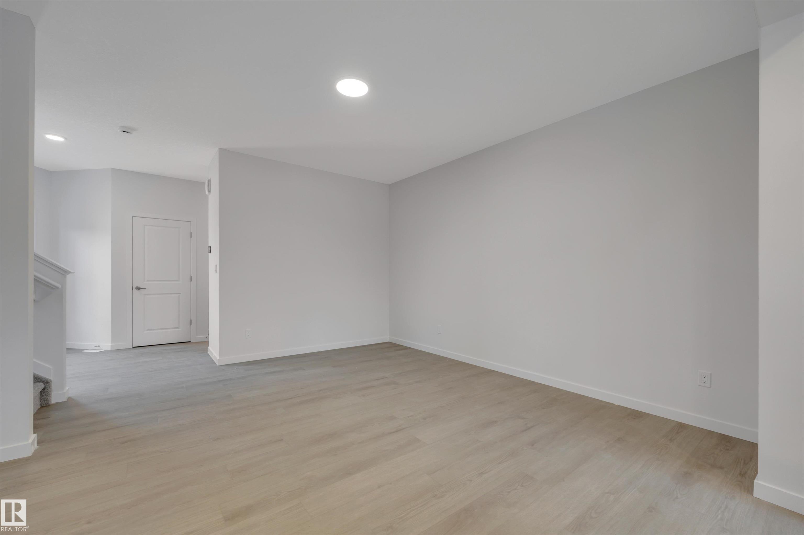 Photo 9 at 8931 Elves Loop NW, Edgemont, Edmonton