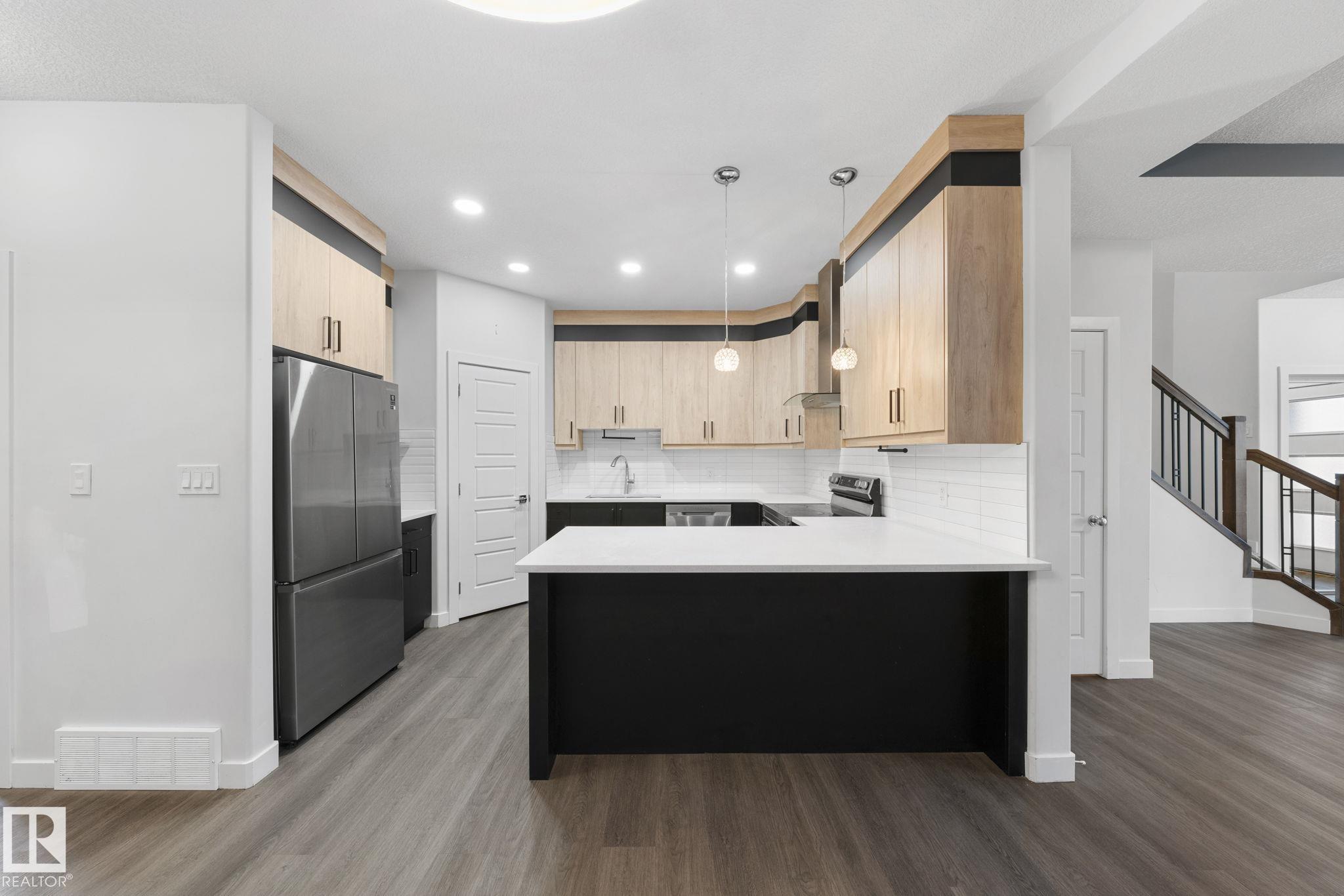 Photo 10 at 6519 176 Avenue NW, McConachie Area, Edmonton