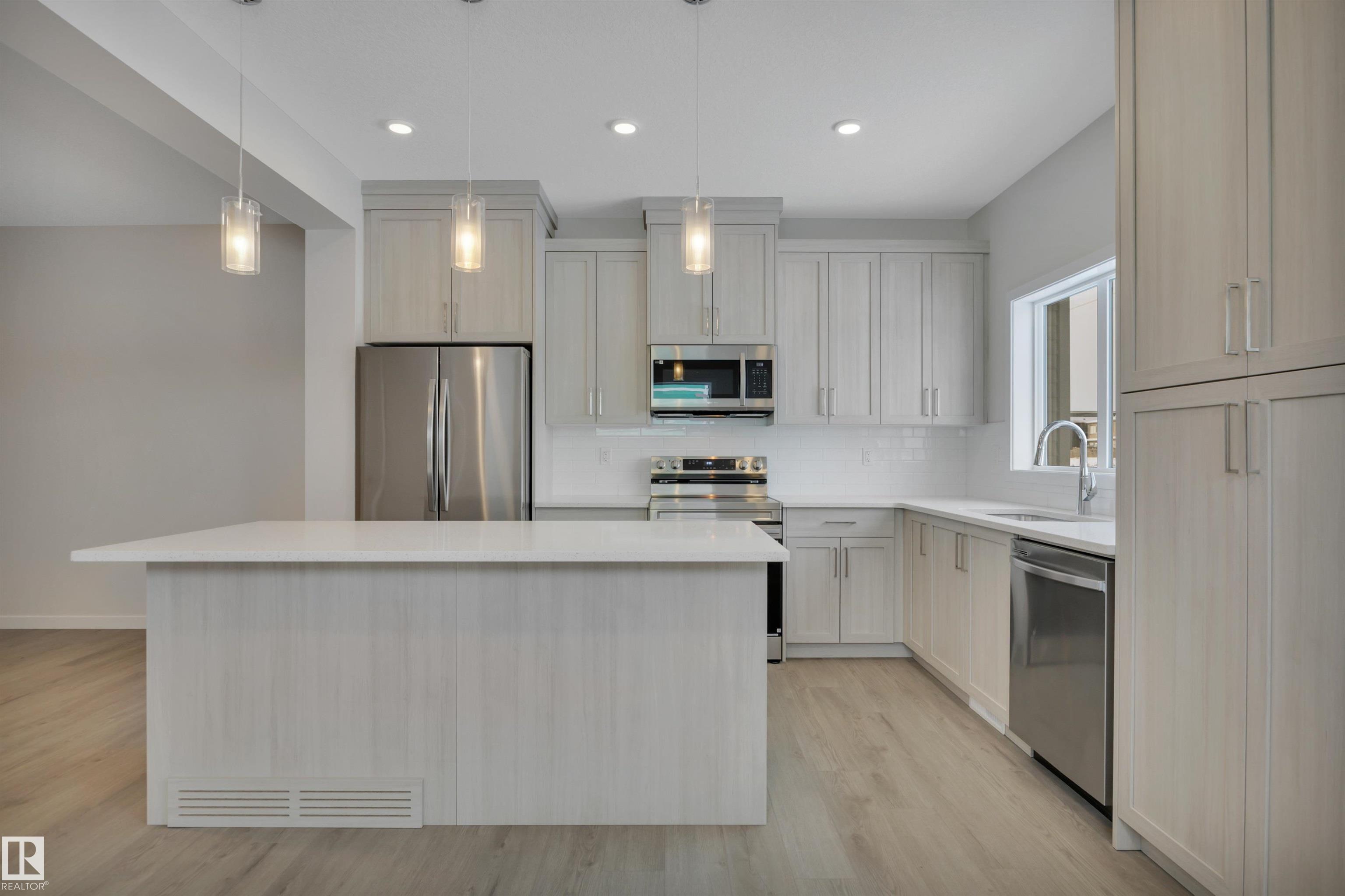 Photo 11 at 5742 Hawthorn Common SW, The Orchards At Ellerslie, Edmonton