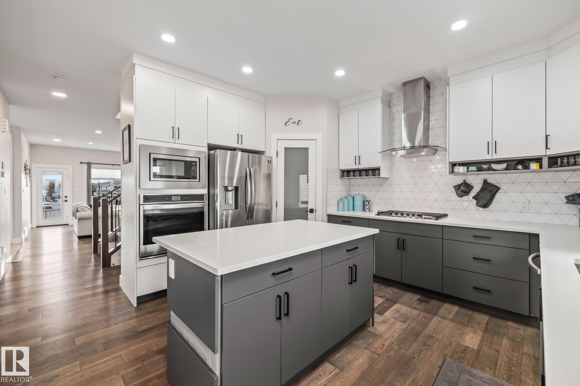 Photo 14 at 568 Merlin Landing NW, Hawks Ridge, Edmonton