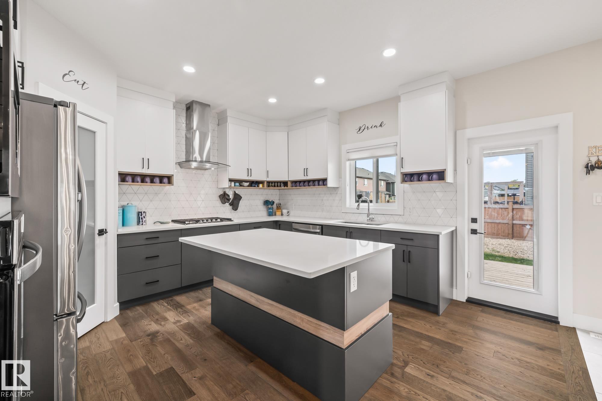 Photo 15 at 568 Merlin Landing NW, Hawks Ridge, Edmonton