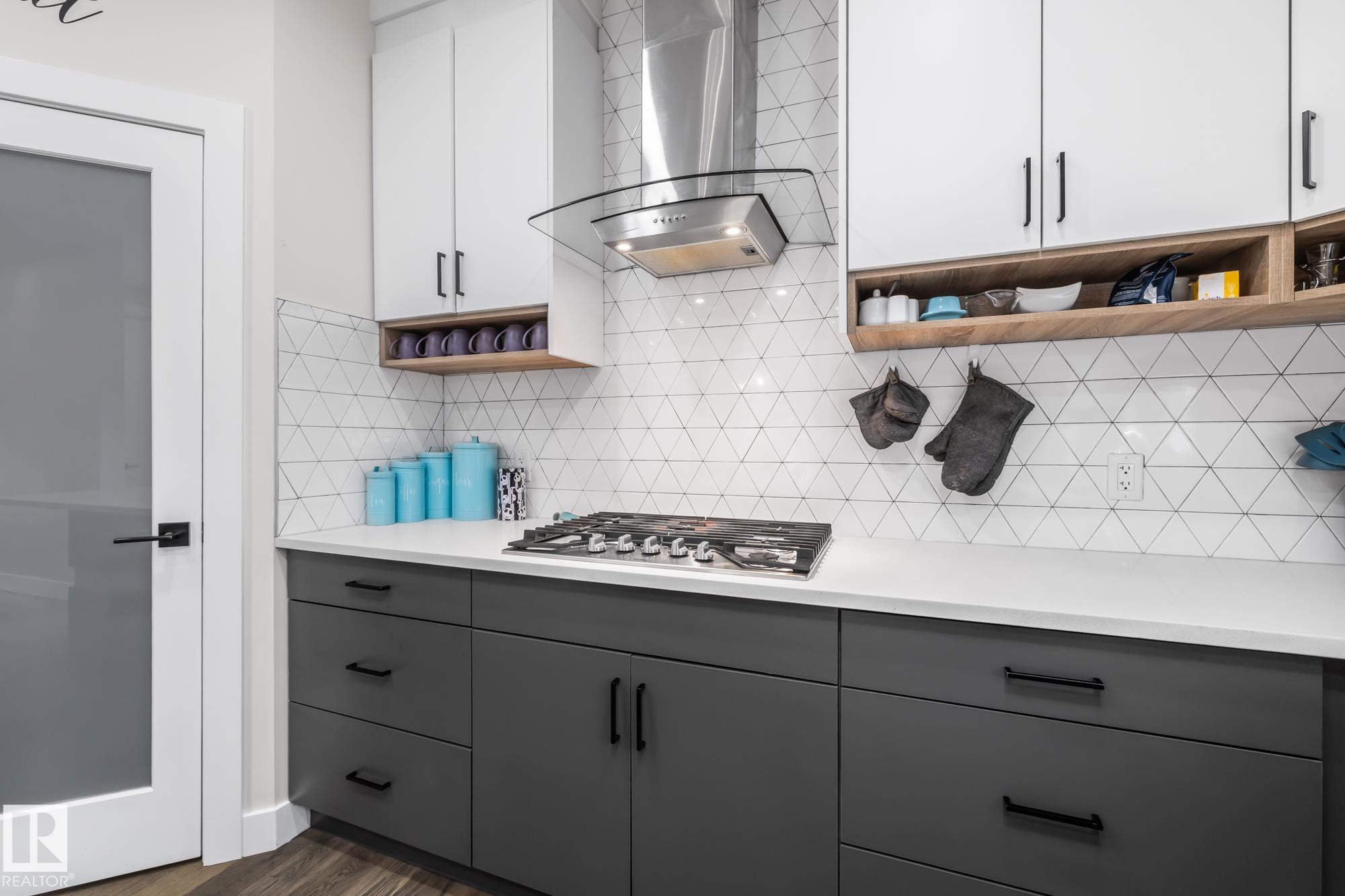 Photo 16 at 568 Merlin Landing NW, Hawks Ridge, Edmonton