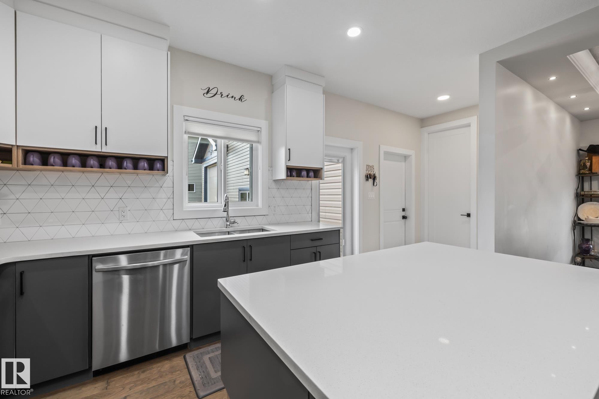 Photo 18 at 568 Merlin Landing NW, Hawks Ridge, Edmonton