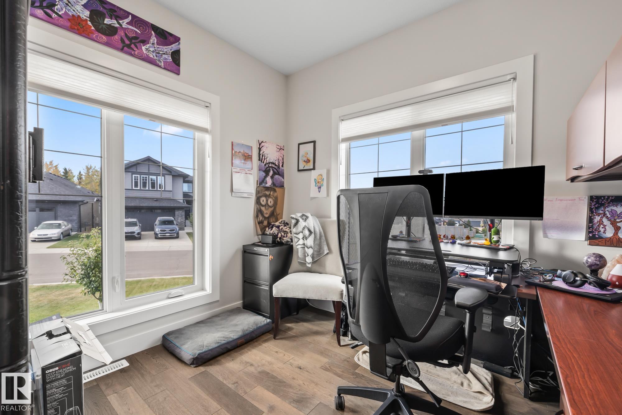 Photo 9 at 568 Merlin Landing NW, Hawks Ridge, Edmonton