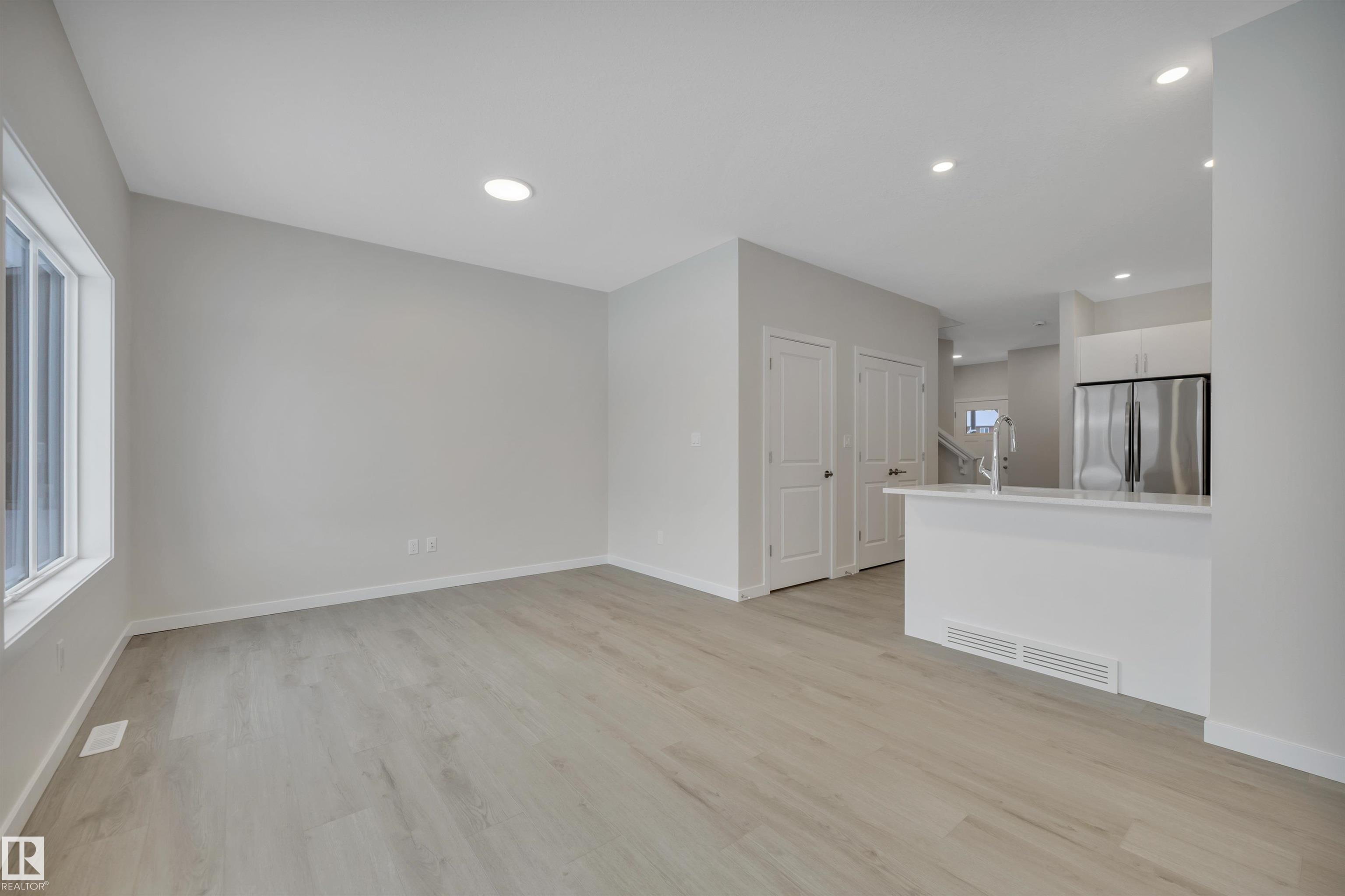 Photo 13 at 5631 Hawthorn Way SW, The Orchards At Ellerslie, Edmonton