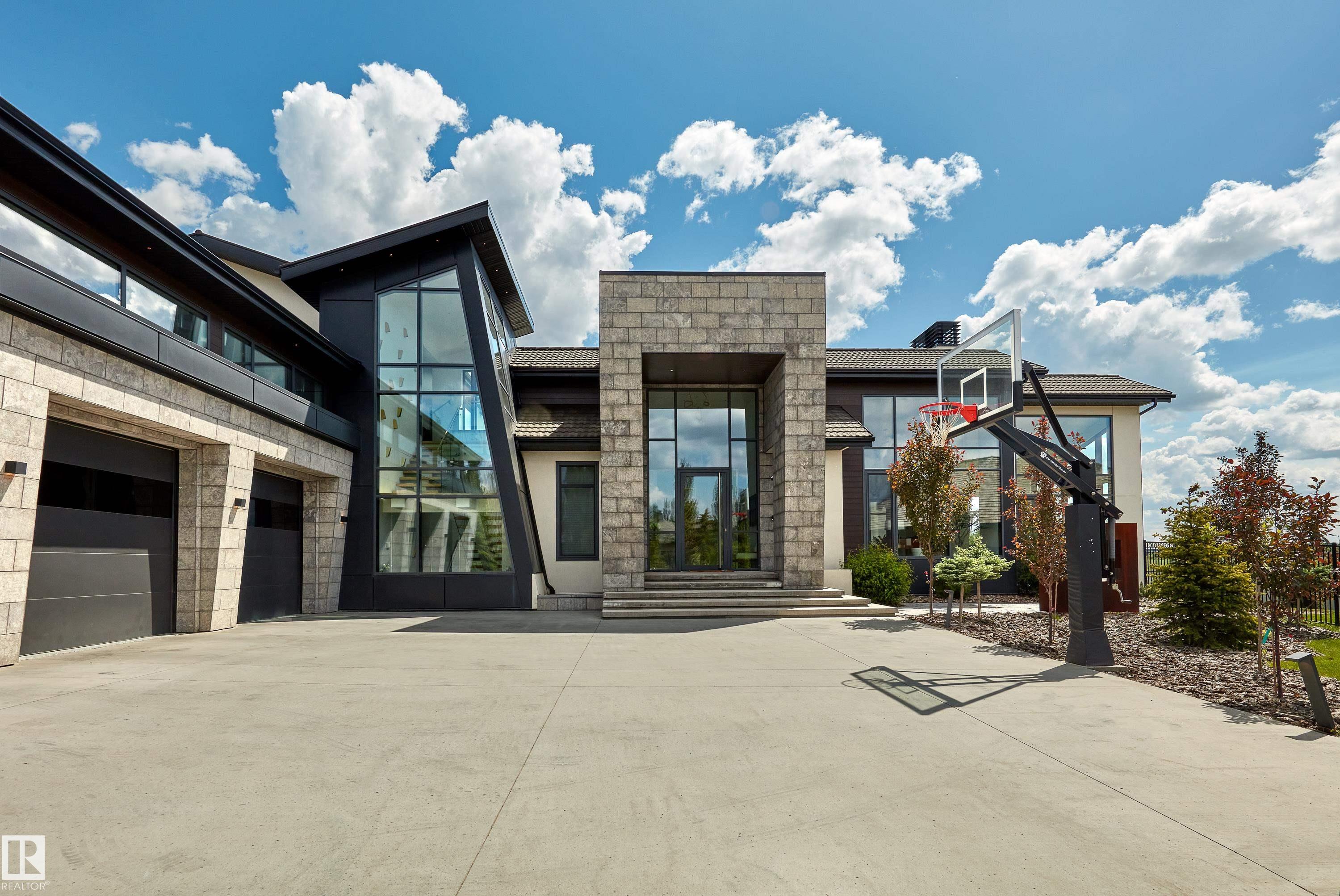 46 Kingsford Crescent, Kingswood, St. Albert