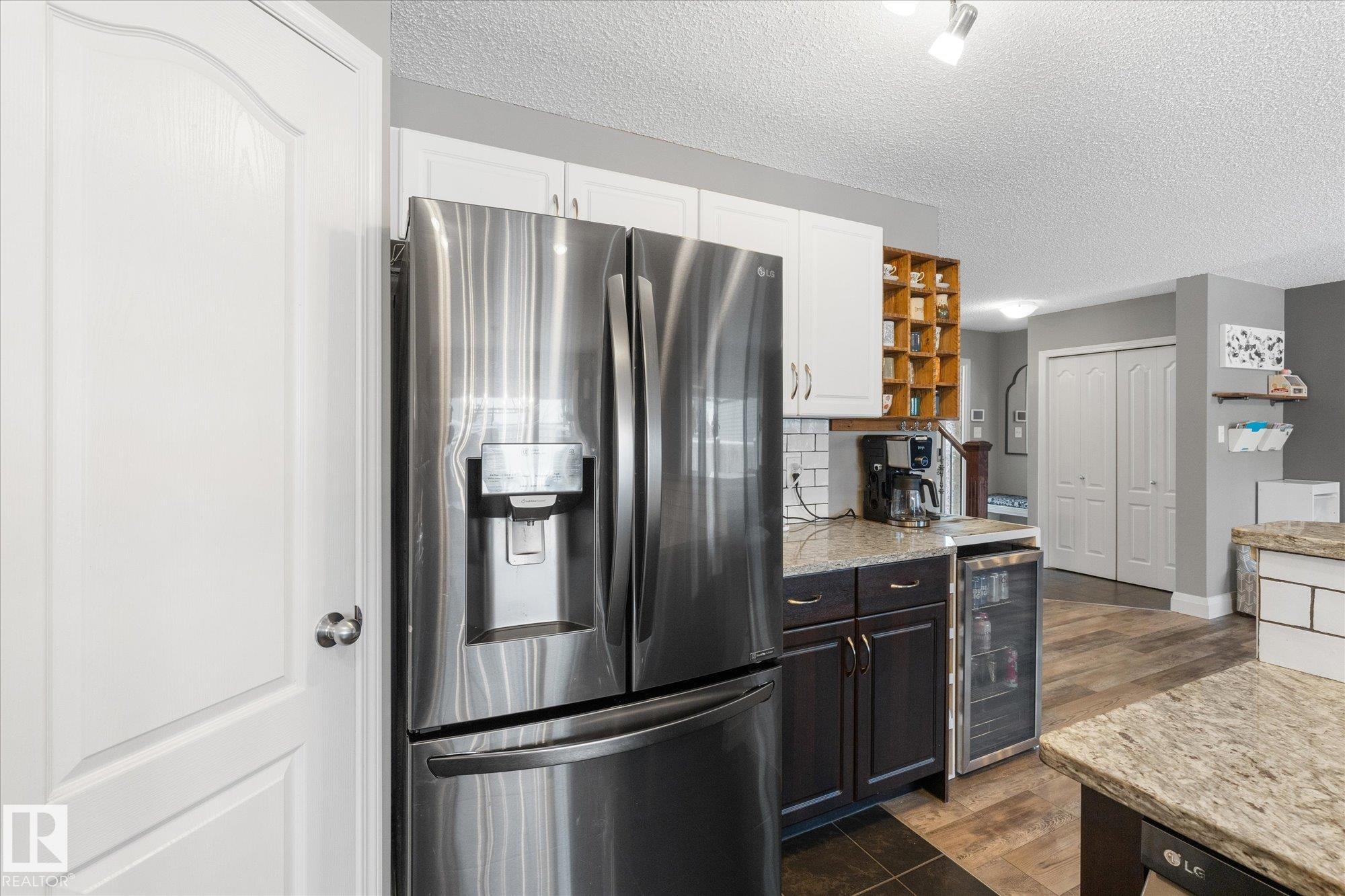 Photo 20 at 5 South Creek point(e), South Creek, Stony Plain