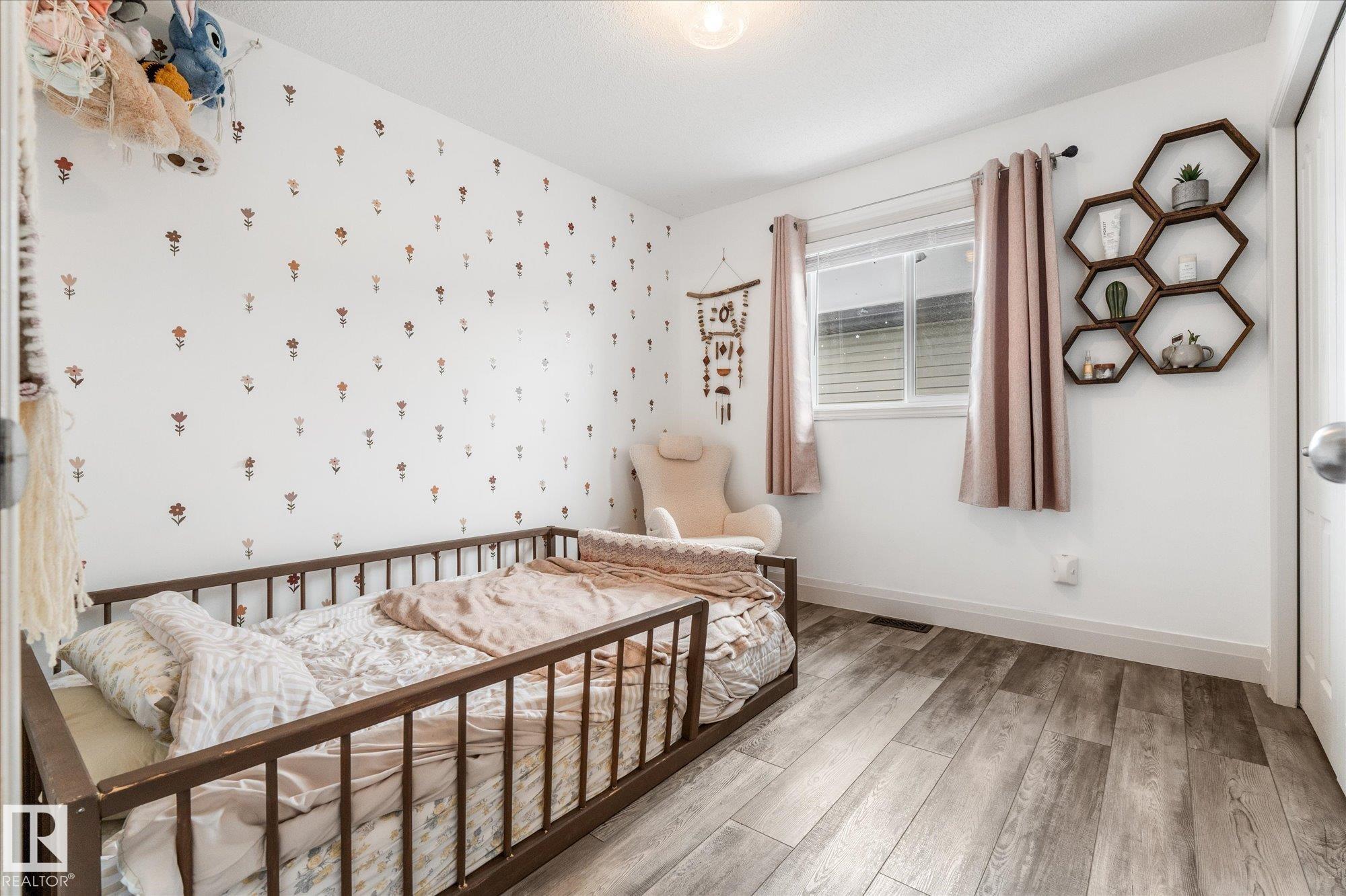 Photo 43 at 5 South Creek point(e), South Creek, Stony Plain