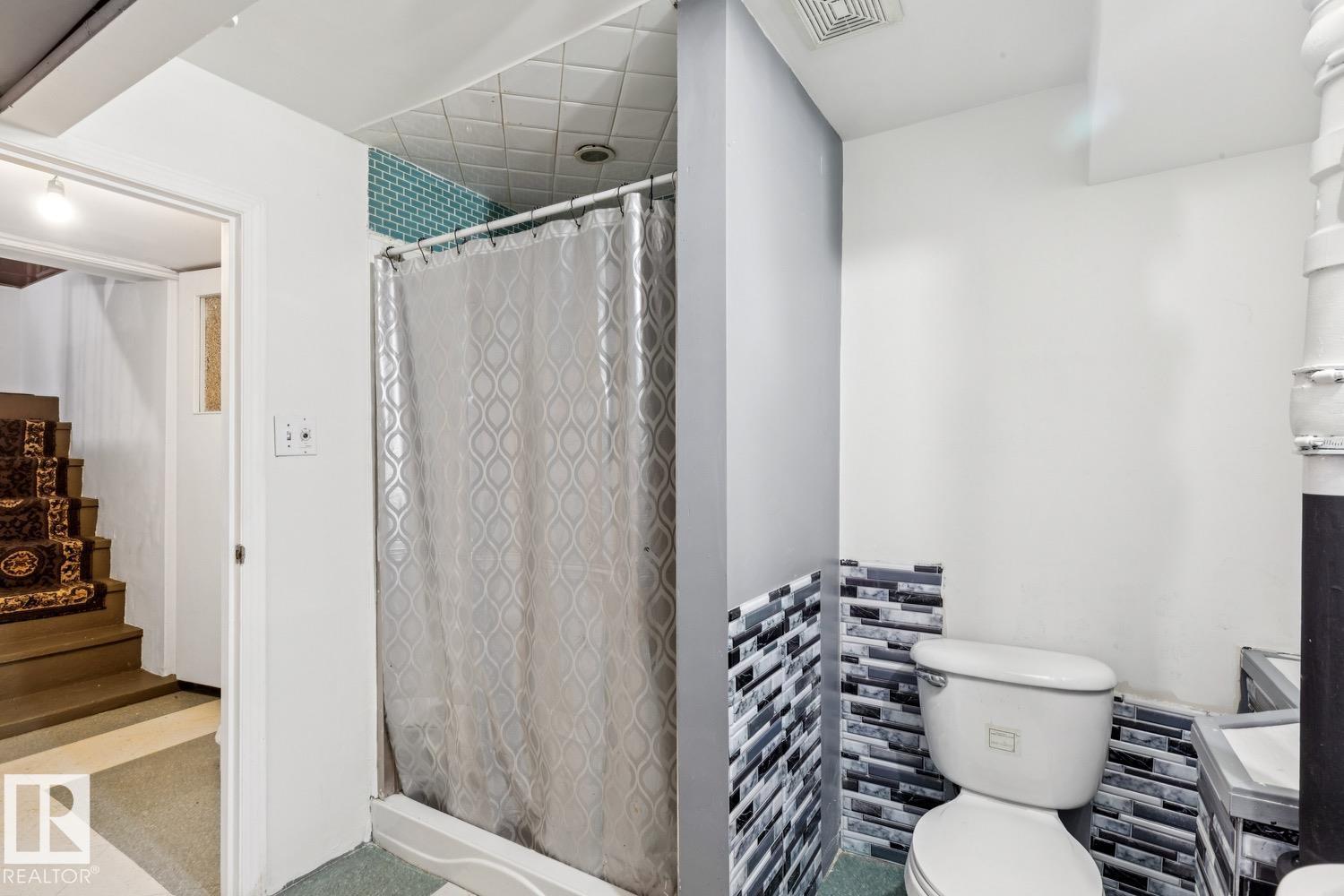 Photo 23 at 12116 48 Street NW, Beacon Heights, Edmonton