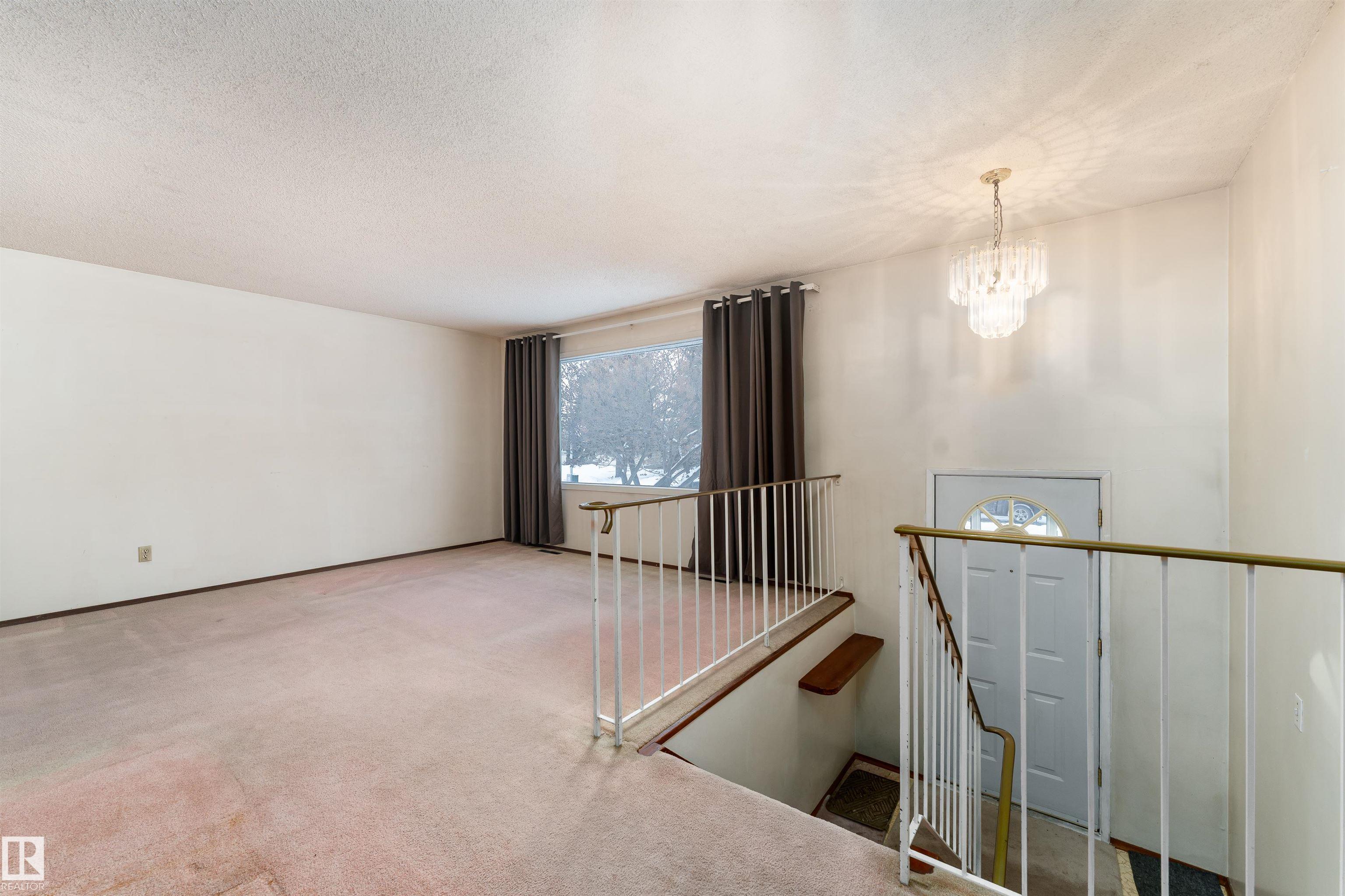 Photo 10 at 16728 98 Avenue NW, Glenwood, Edmonton